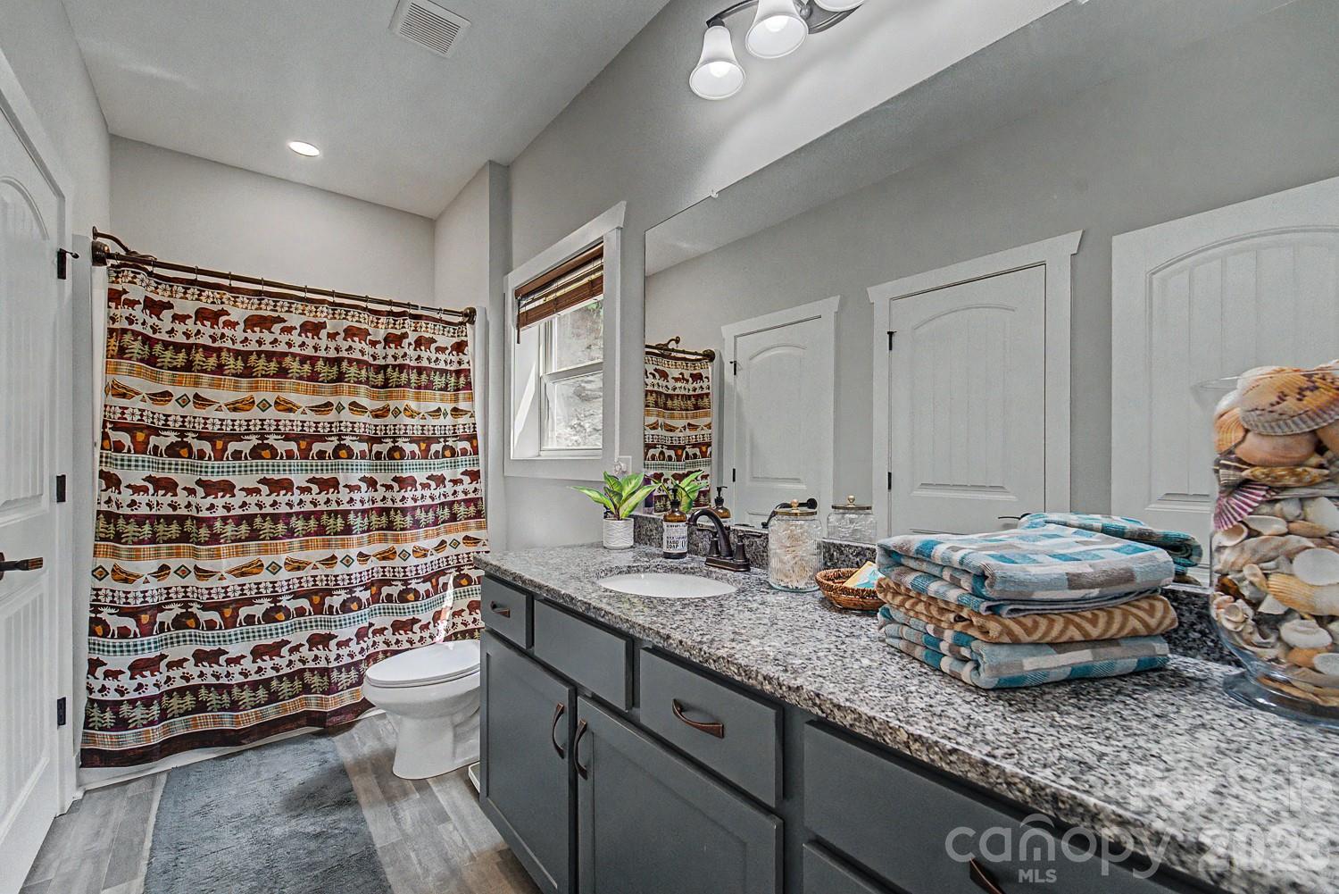 13 Cullsiah Cove Road — Robbinsville