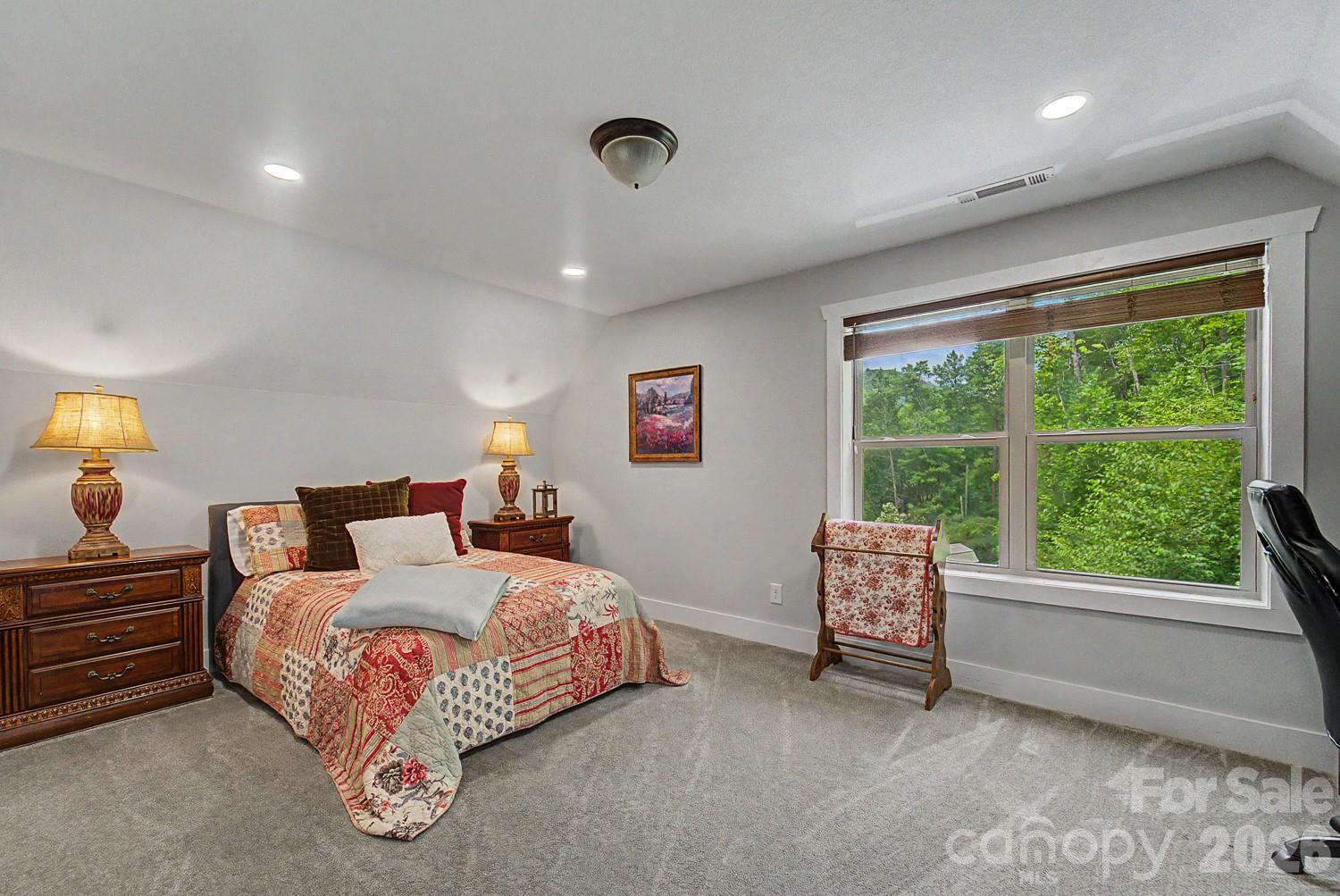 13 Cullsiah Cove Road — Robbinsville