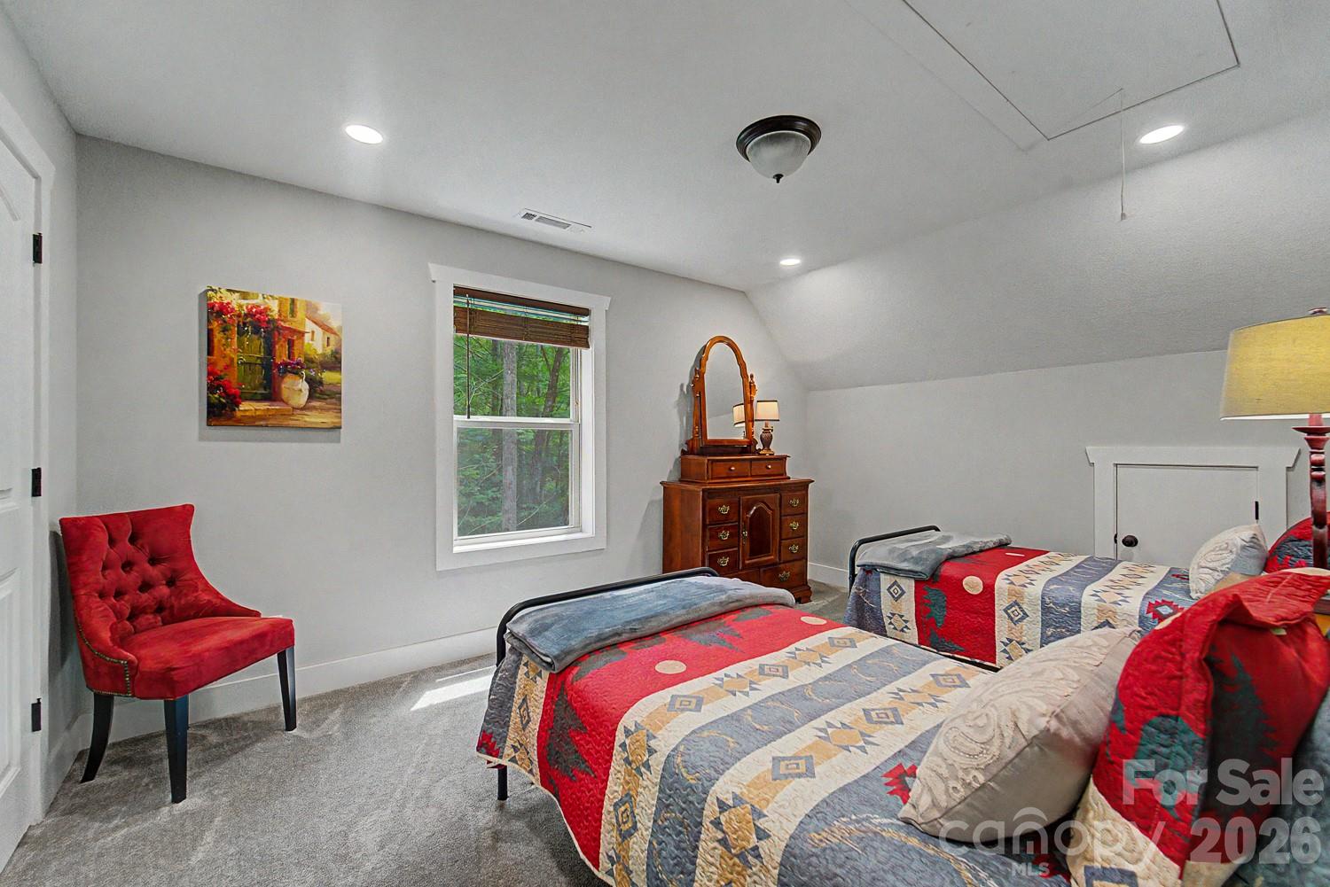 13 Cullsiah Cove Road — Robbinsville