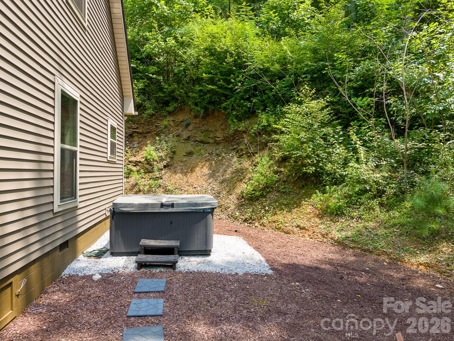 13 Cullsiah Cove Road — Robbinsville