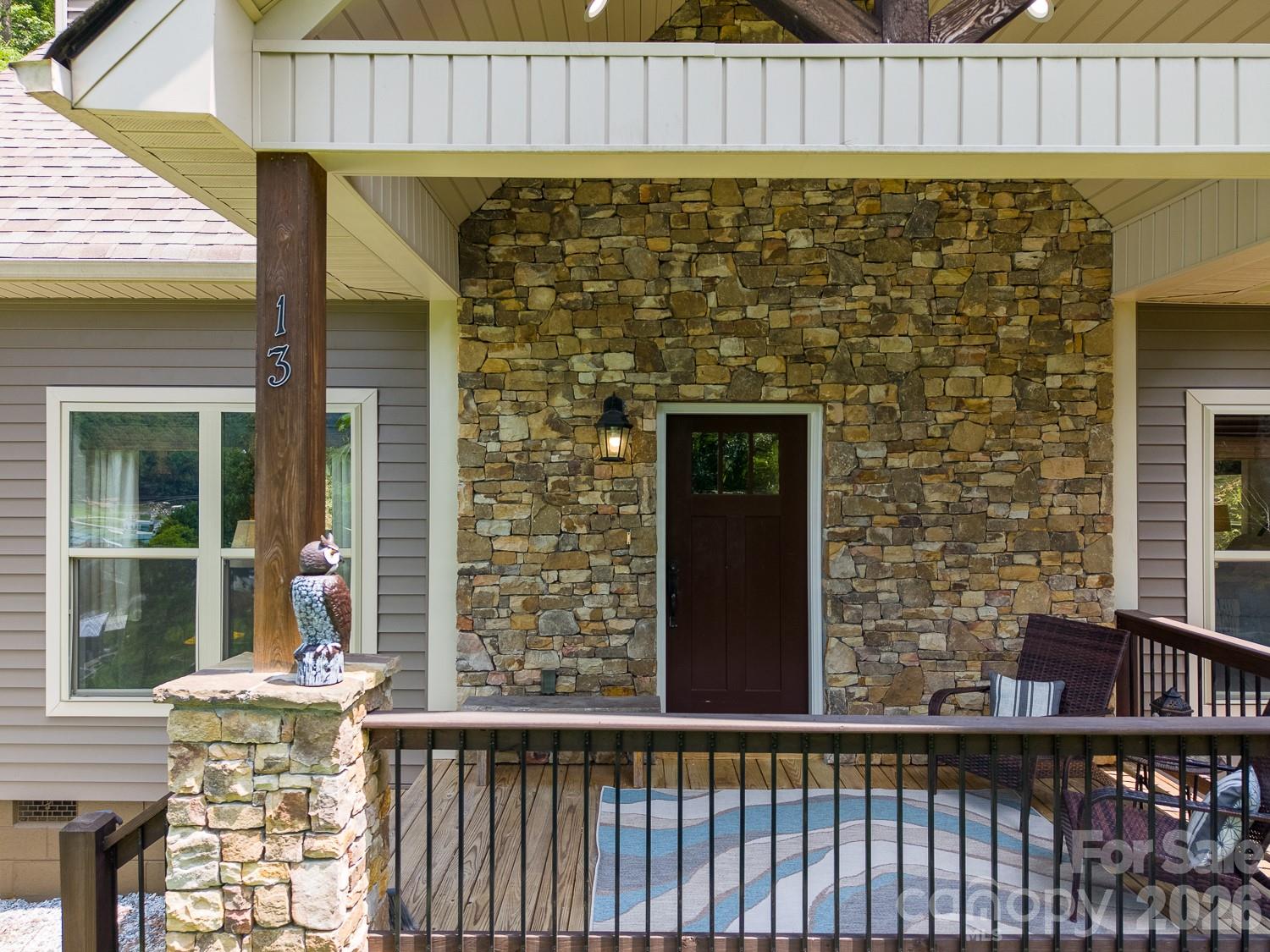 13 Cullsiah Cove Road — Robbinsville