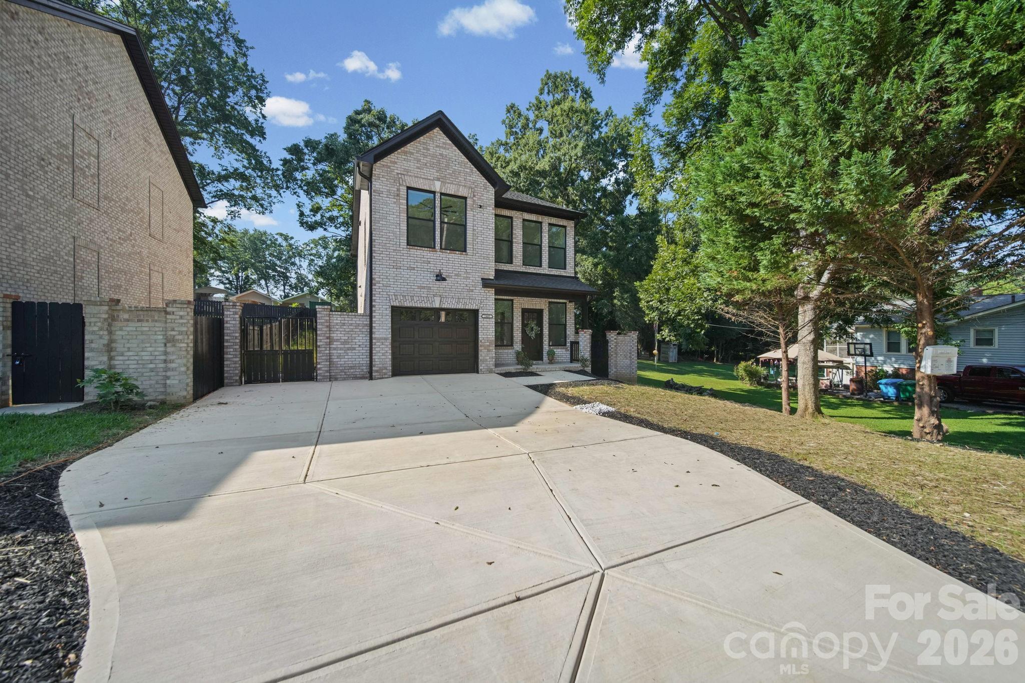 1445 Kingsley Drive — Albemarle