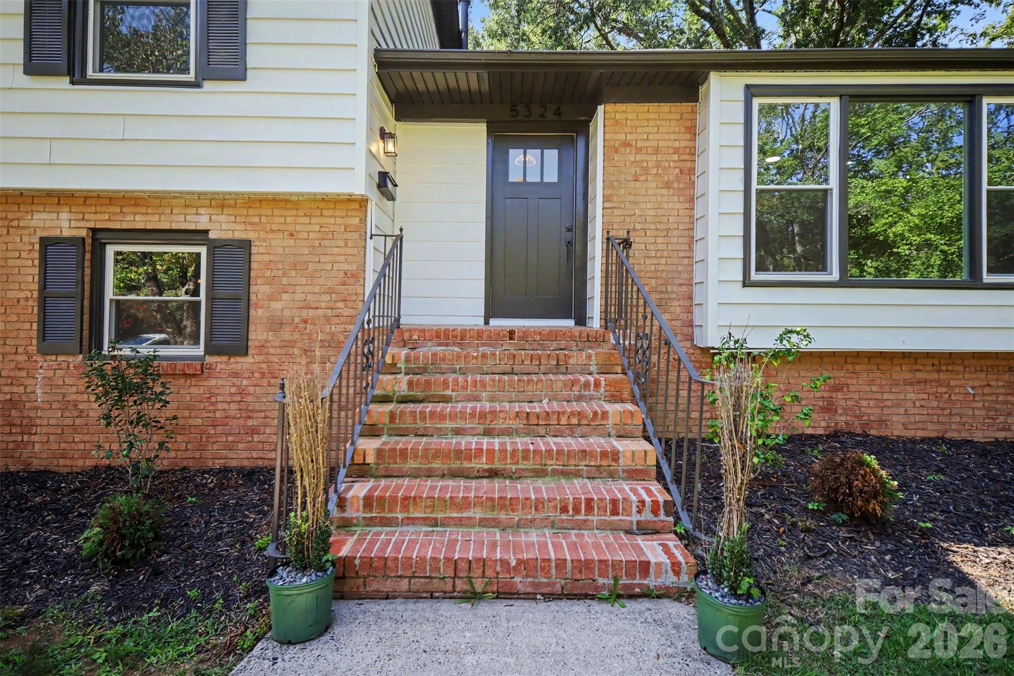 5324 Cheval Place — Charlotte