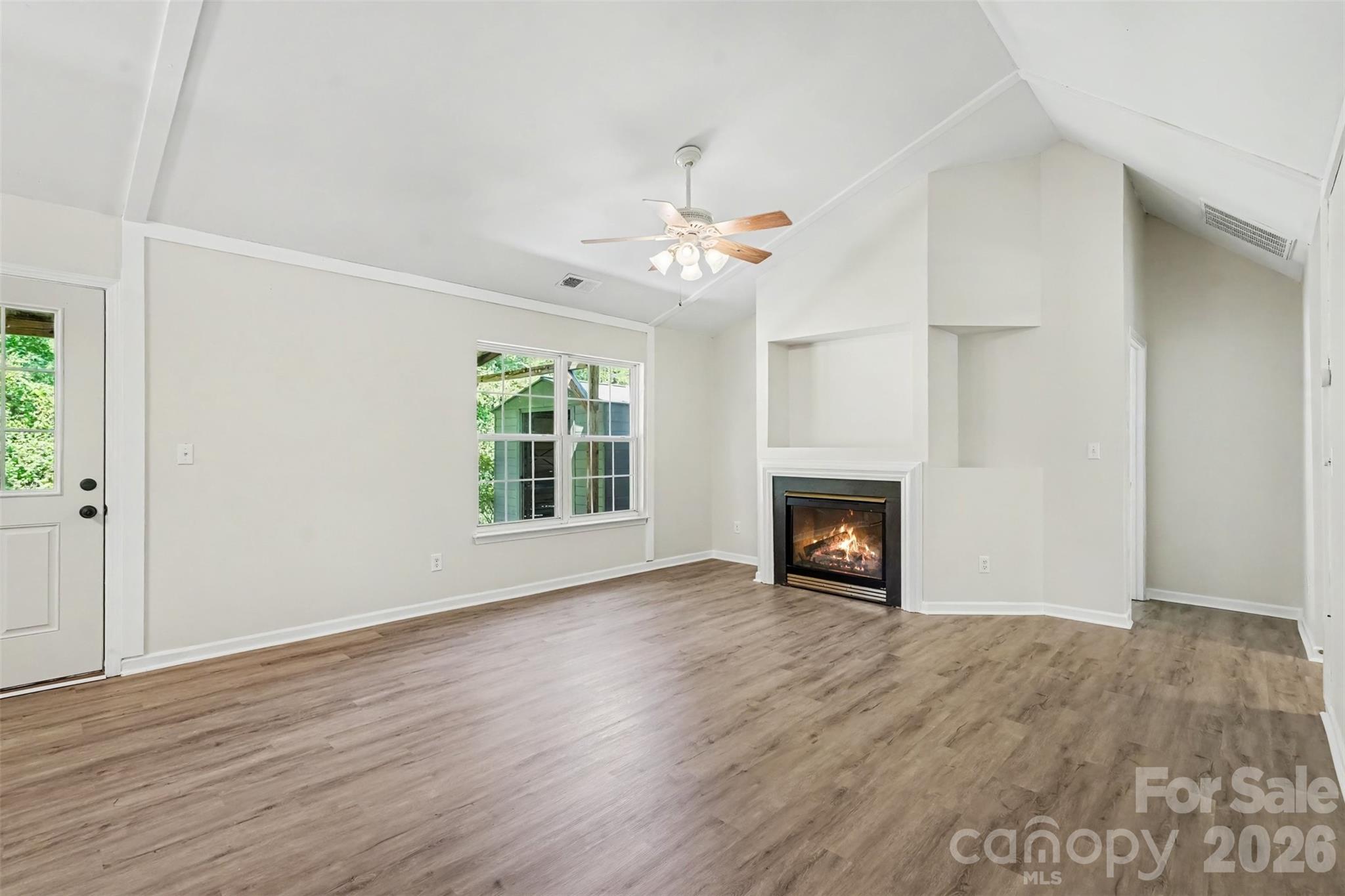 10424 Green Hedge Avenue — Charlotte