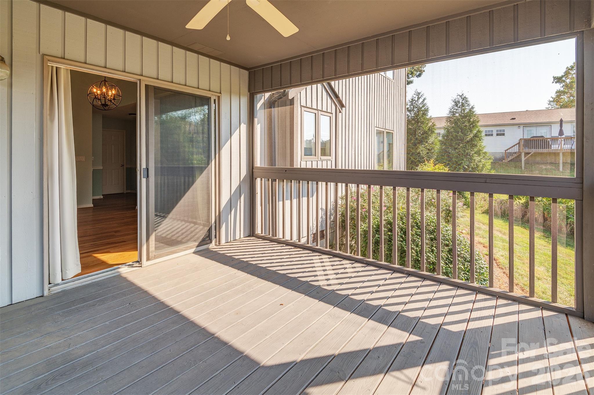 227 Kyfields Road — Weaverville