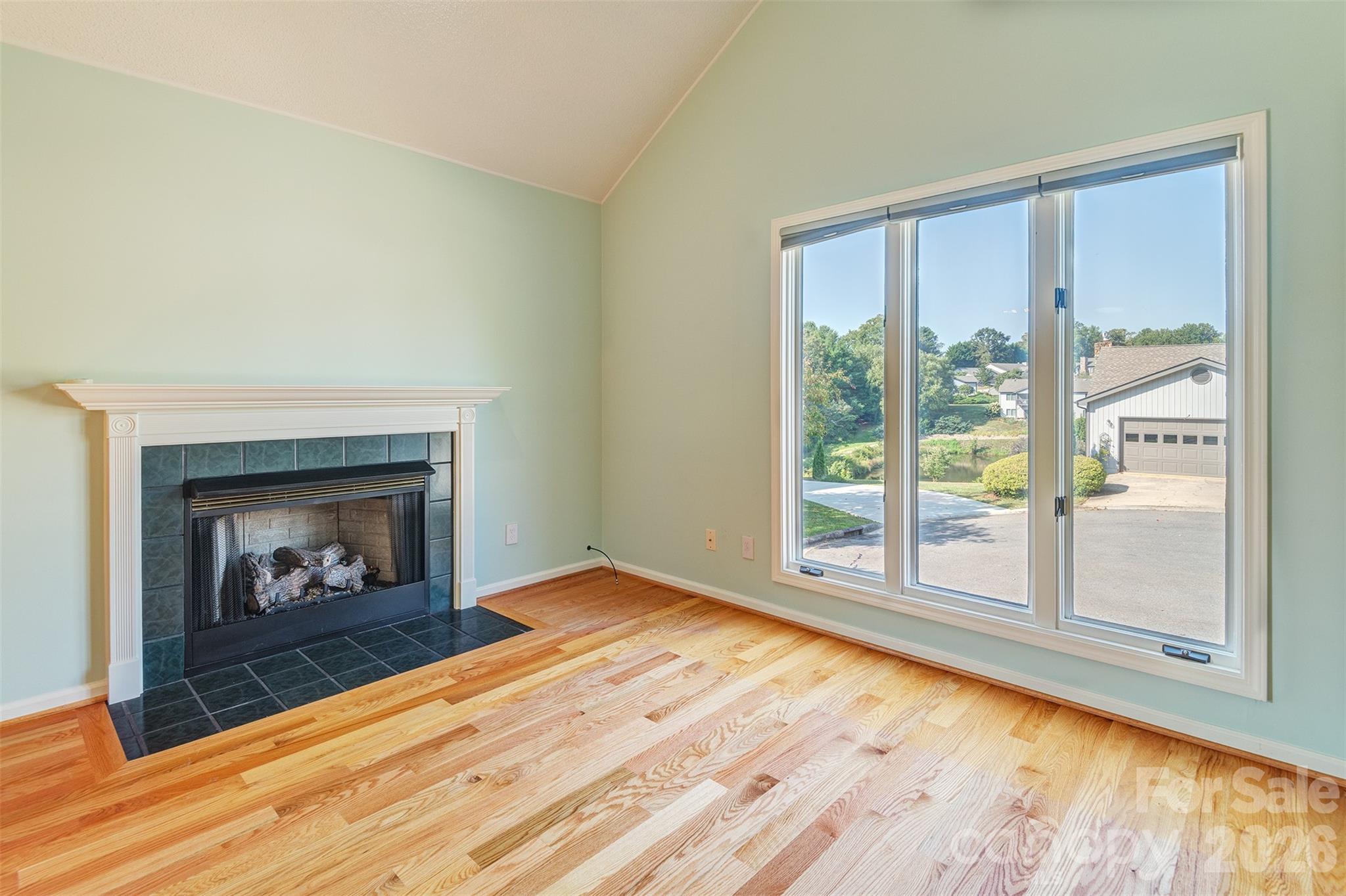 227 Kyfields Road — Weaverville