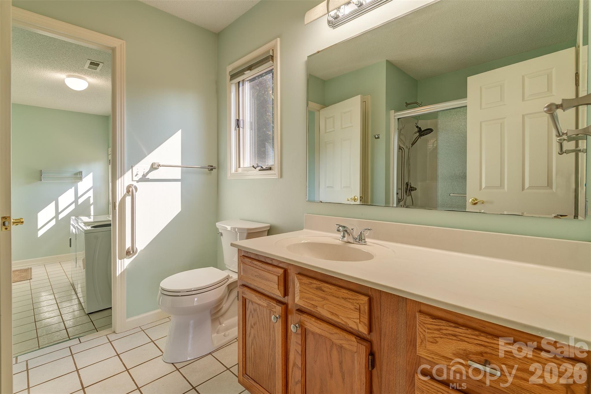 227 Kyfields Road — Weaverville