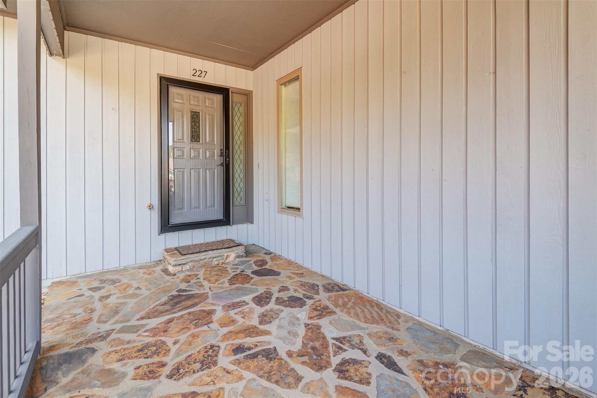 227 Kyfields Road — Weaverville