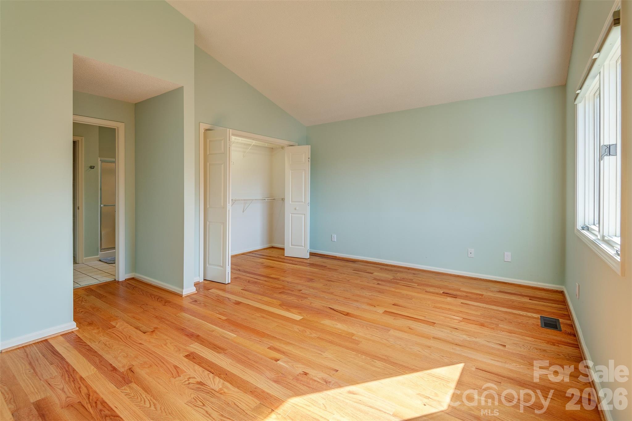 227 Kyfields Road — Weaverville