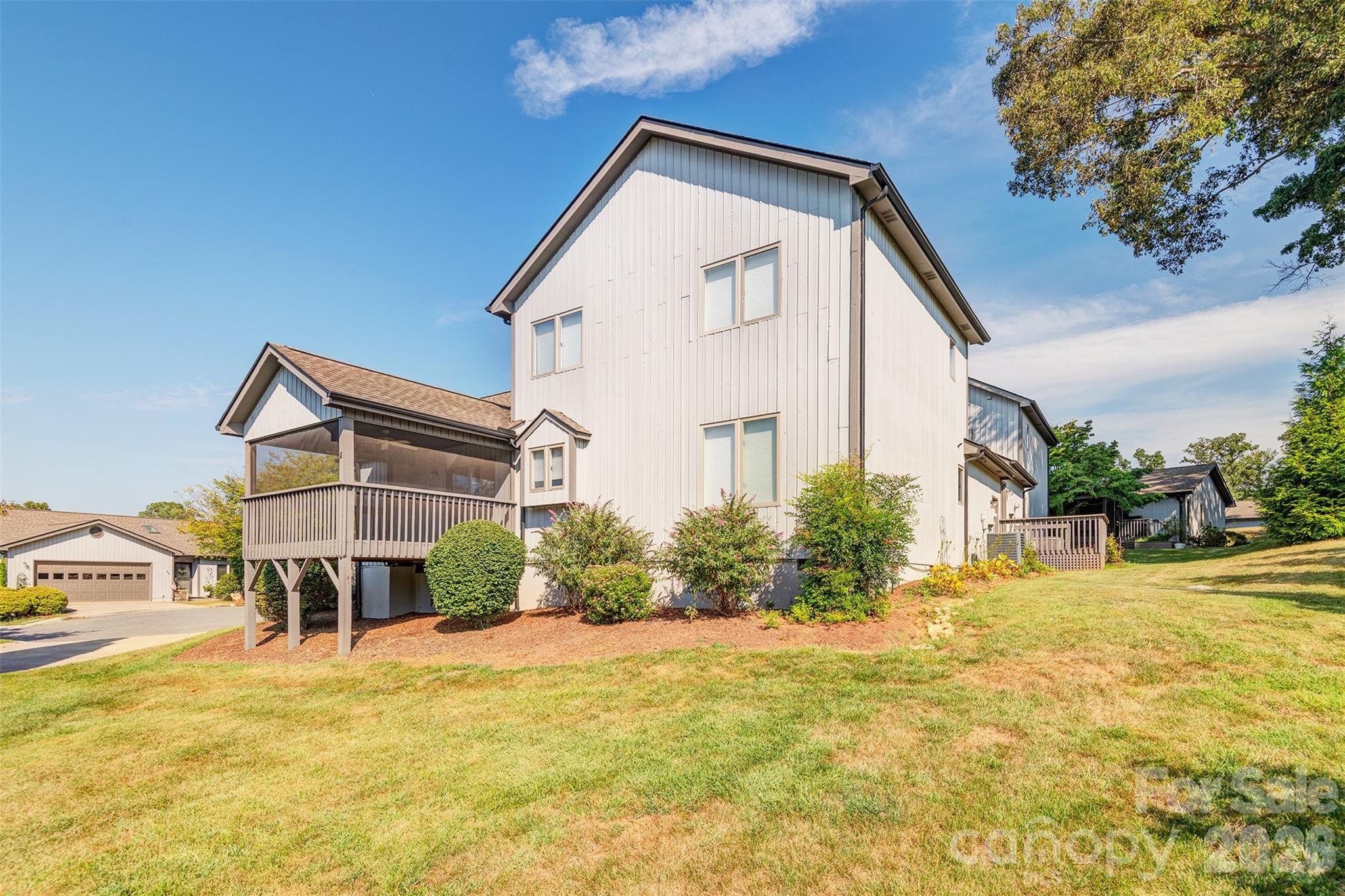 227 Kyfields Road — Weaverville