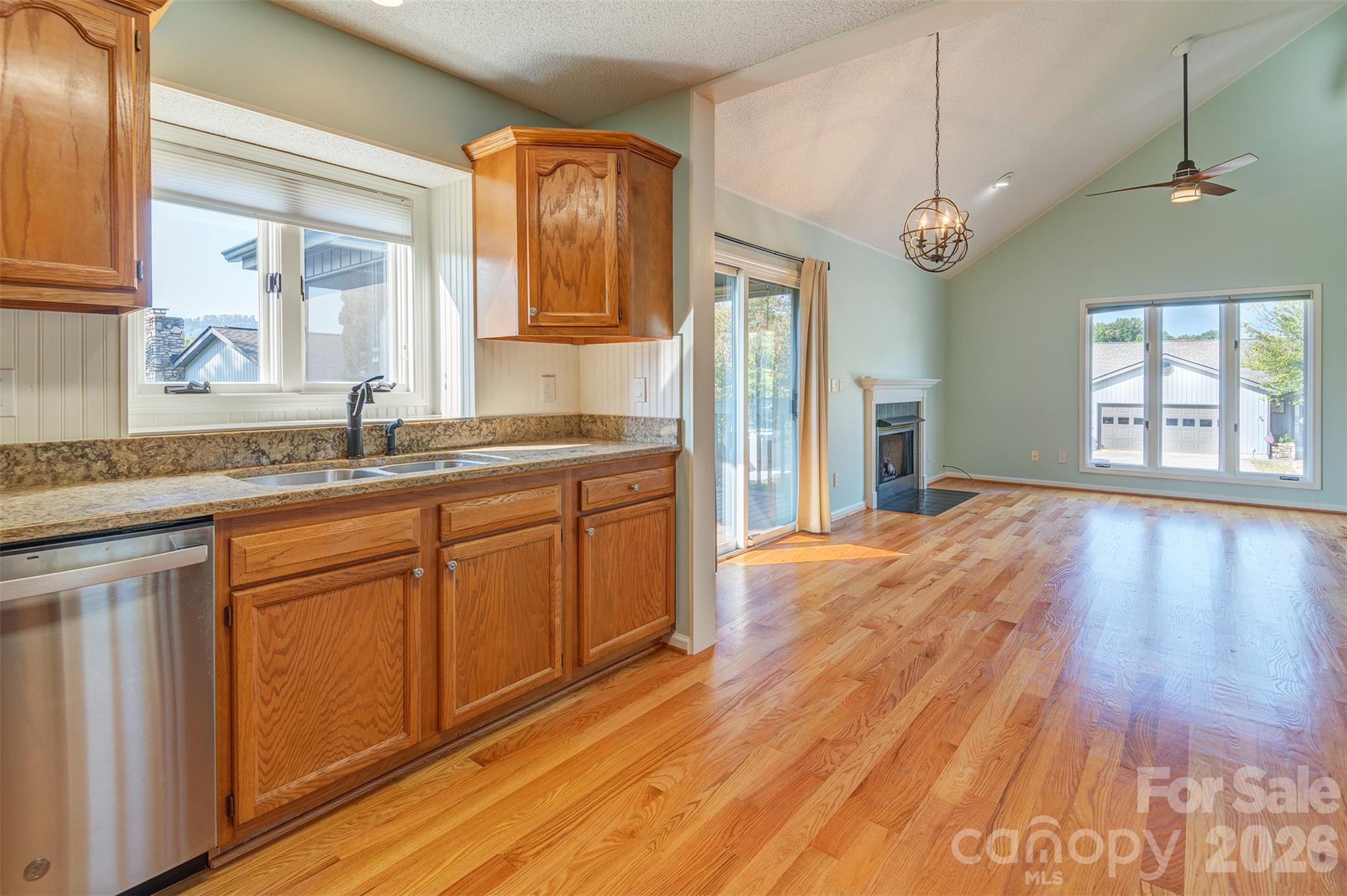 227 Kyfields Road — Weaverville