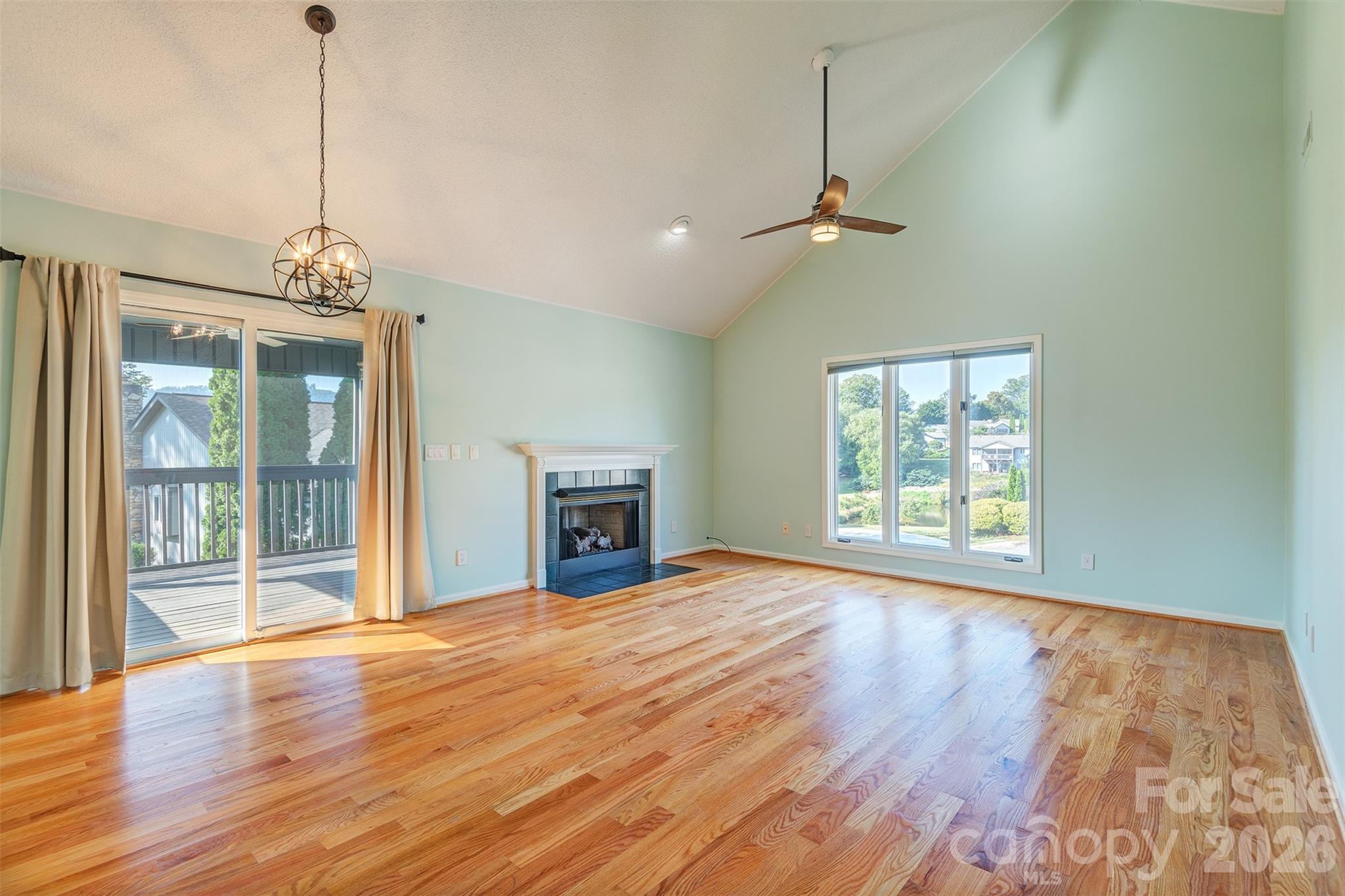 227 Kyfields Road — Weaverville