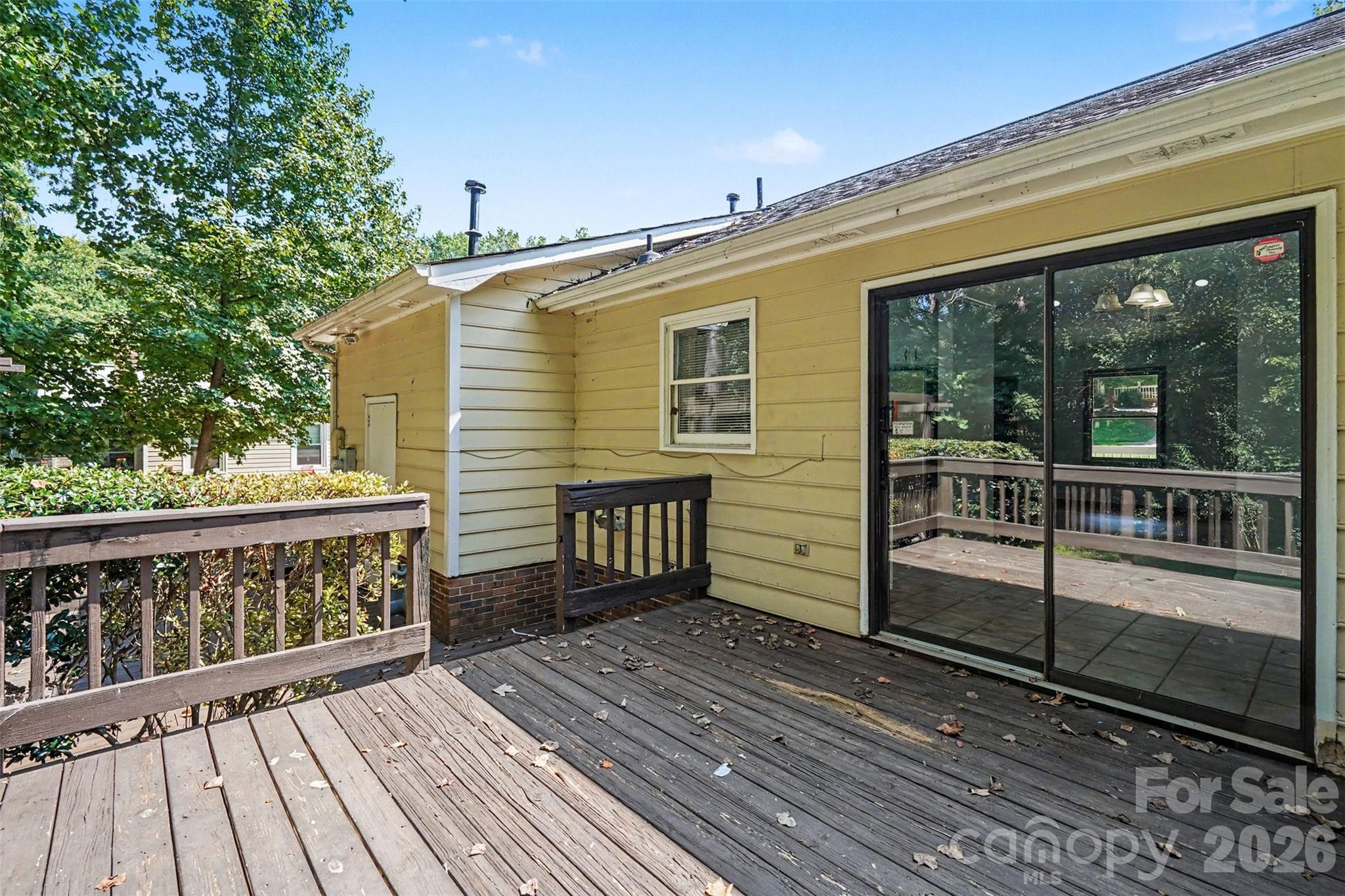 7225 Mcteal Place — Charlotte