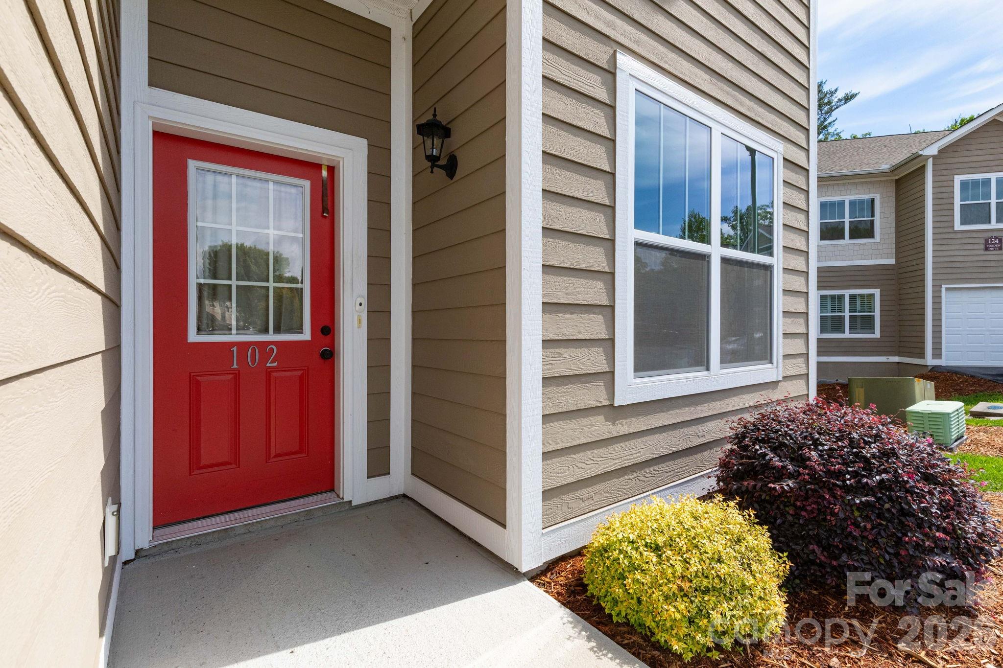138 Foxden Drive #102 — Fletcher