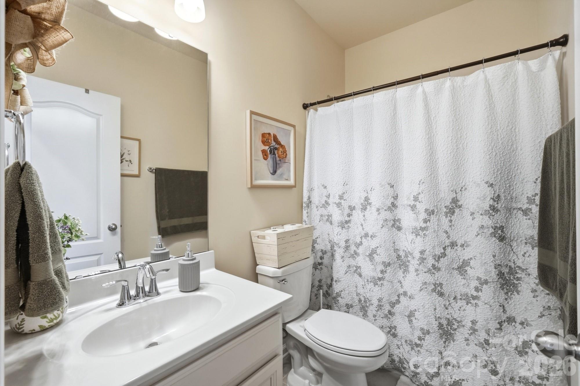 15931 Harbor Hill Drive — Charlotte