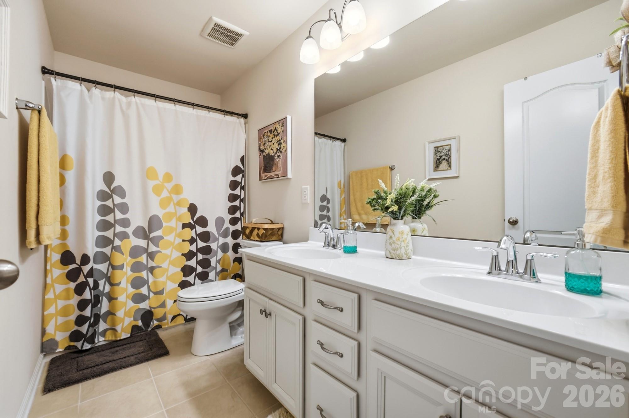 15931 Harbor Hill Drive — Charlotte