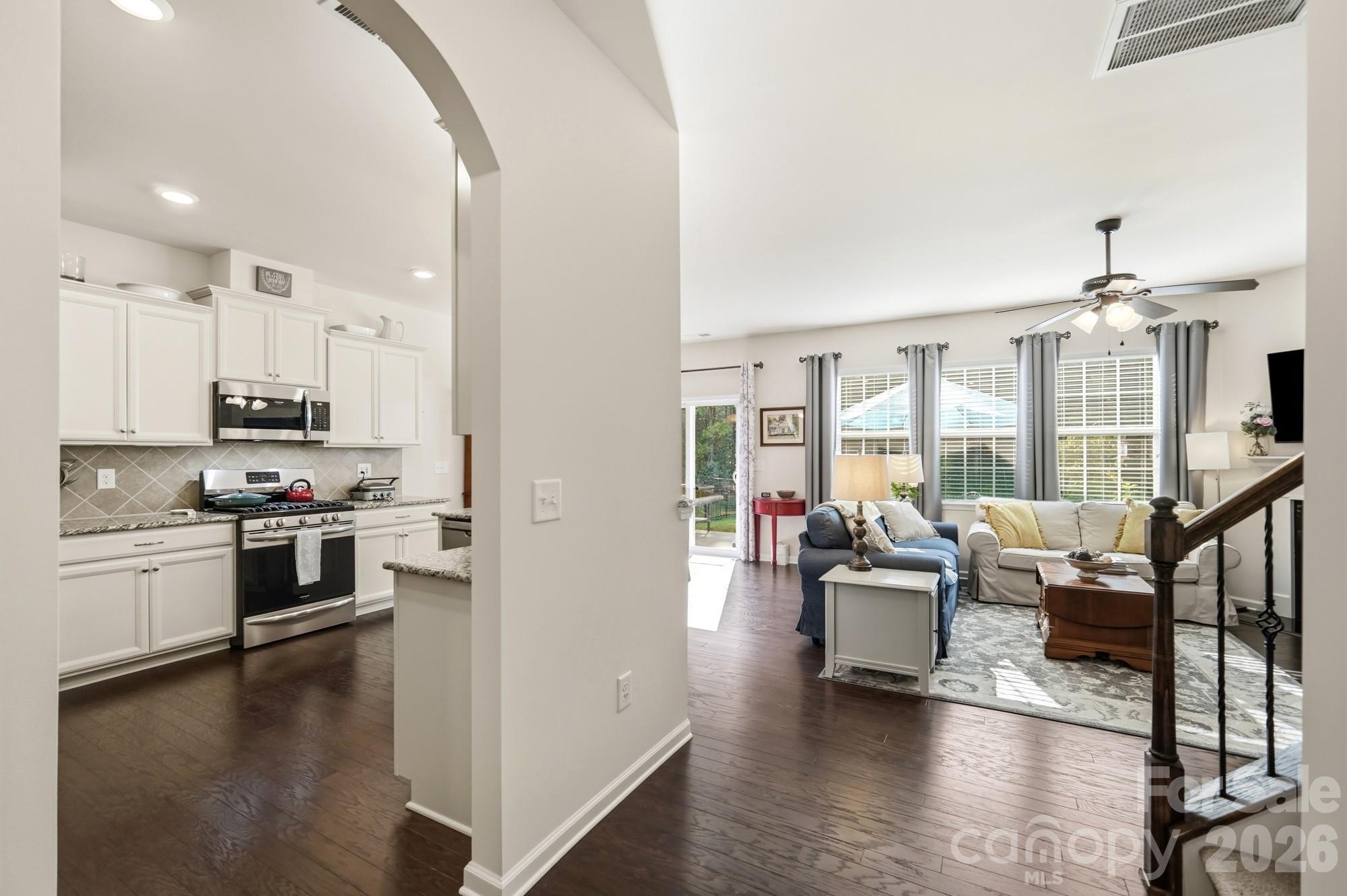 15931 Harbor Hill Drive — Charlotte
