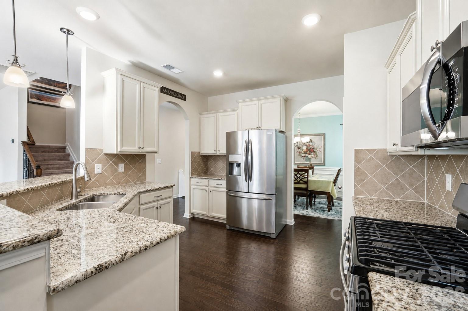 15931 Harbor Hill Drive — Charlotte