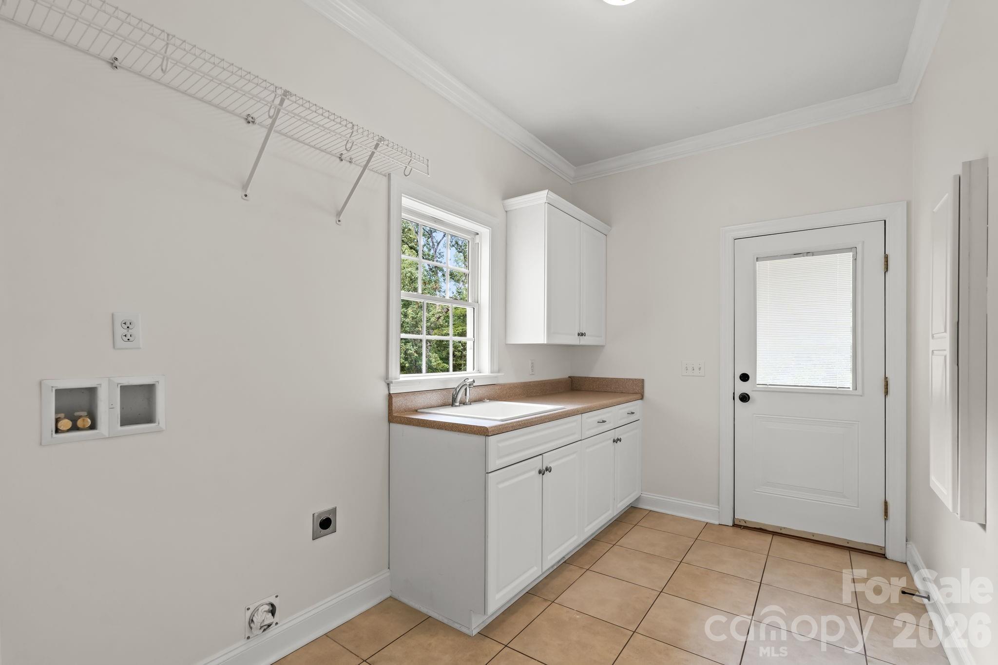 3321 Lower Lake Road — Thomasville