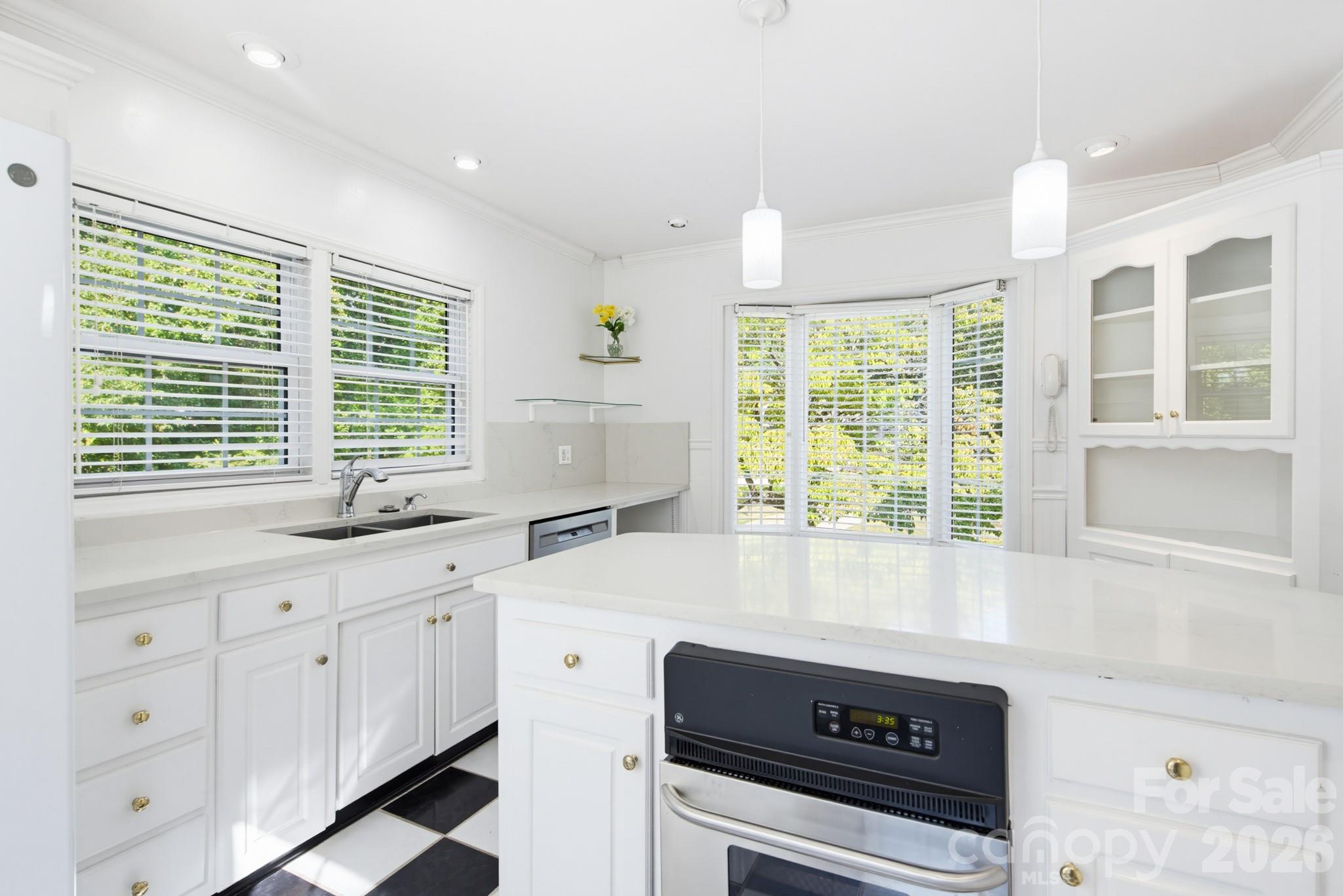 1011 Tarlton Drive — Shelby