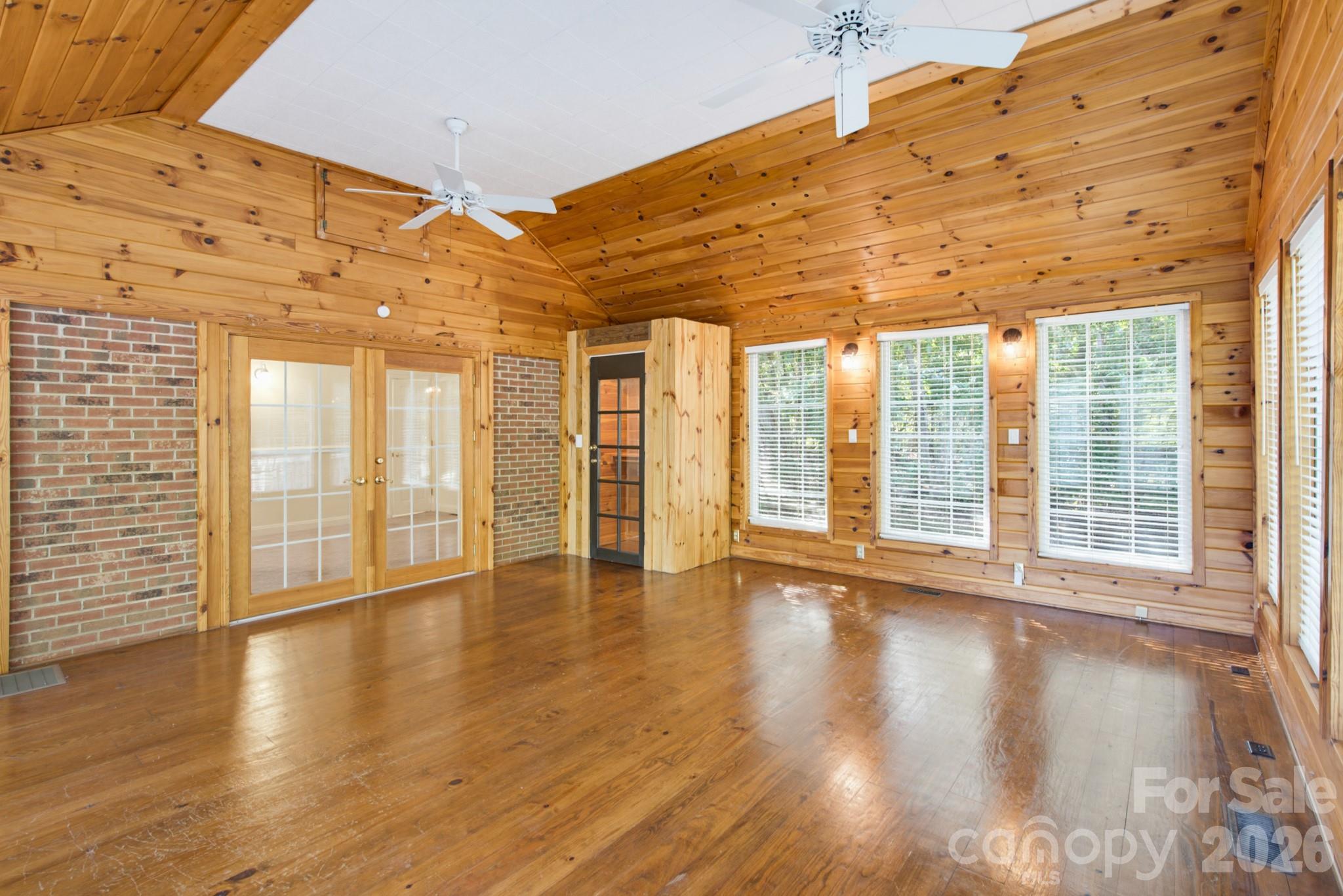 1011 Tarlton Drive — Shelby