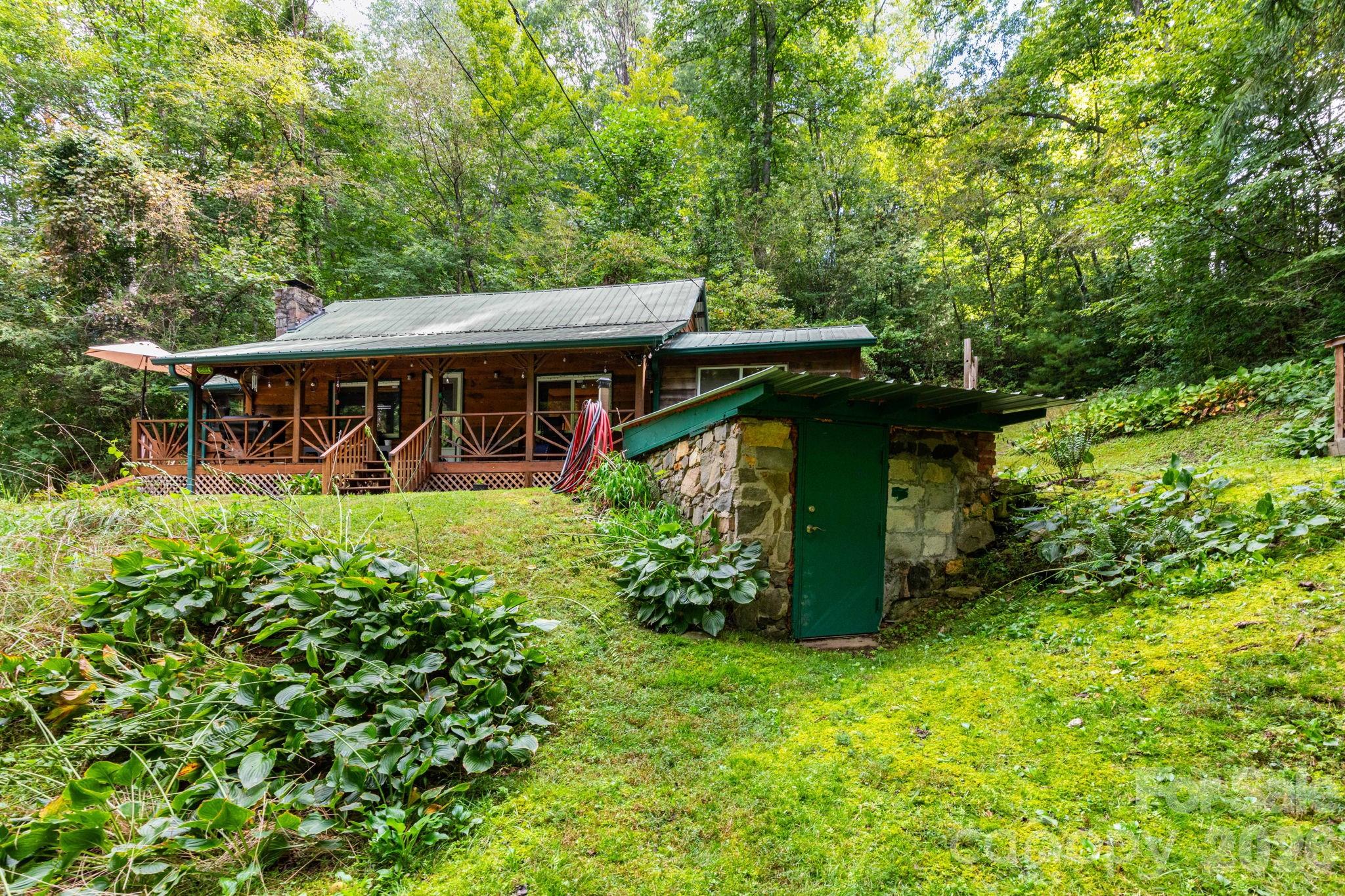 3387 Union Hill Road — Whittier