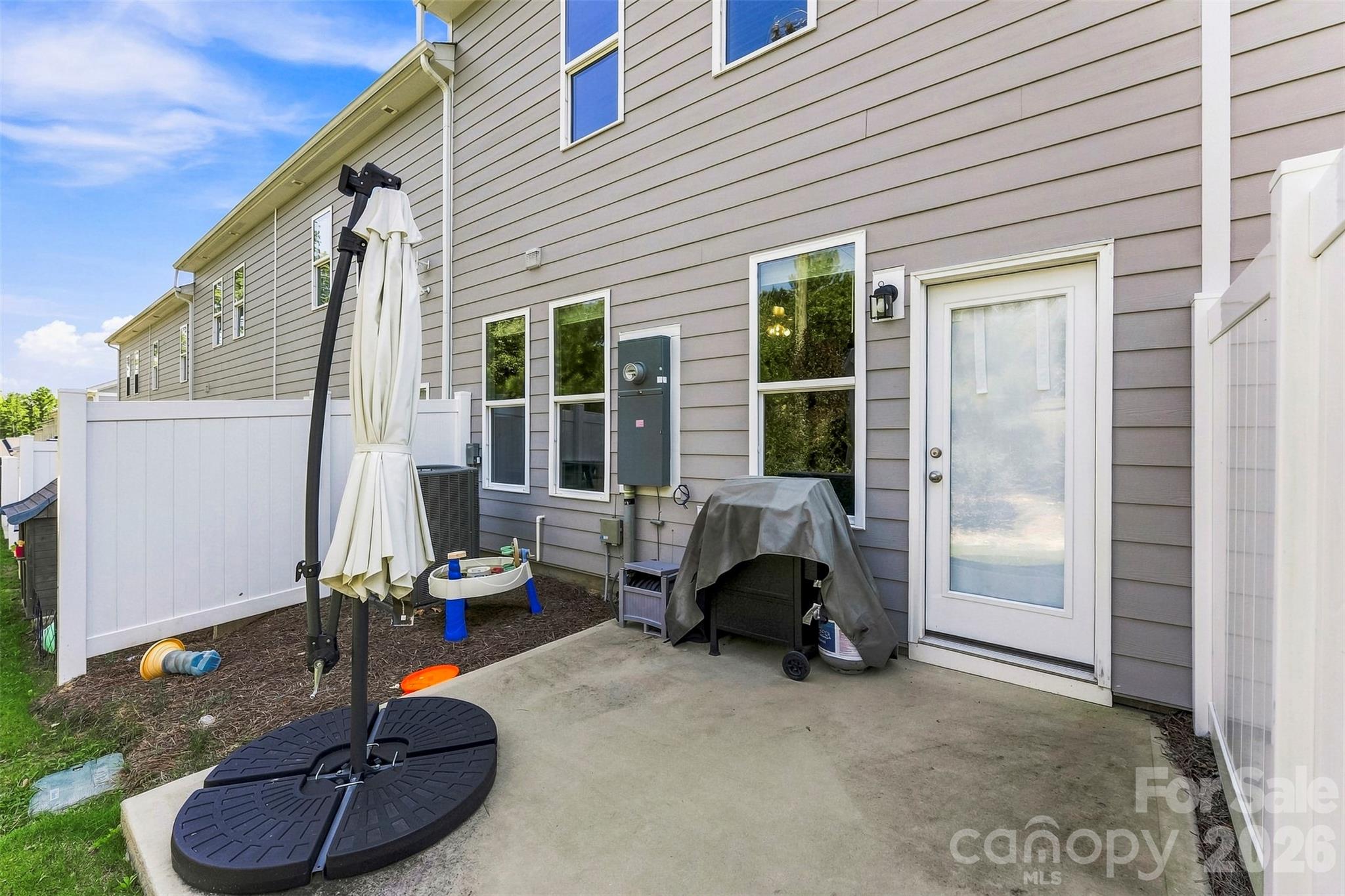 2629 Ruby Dixon Crossing Drive — Gastonia