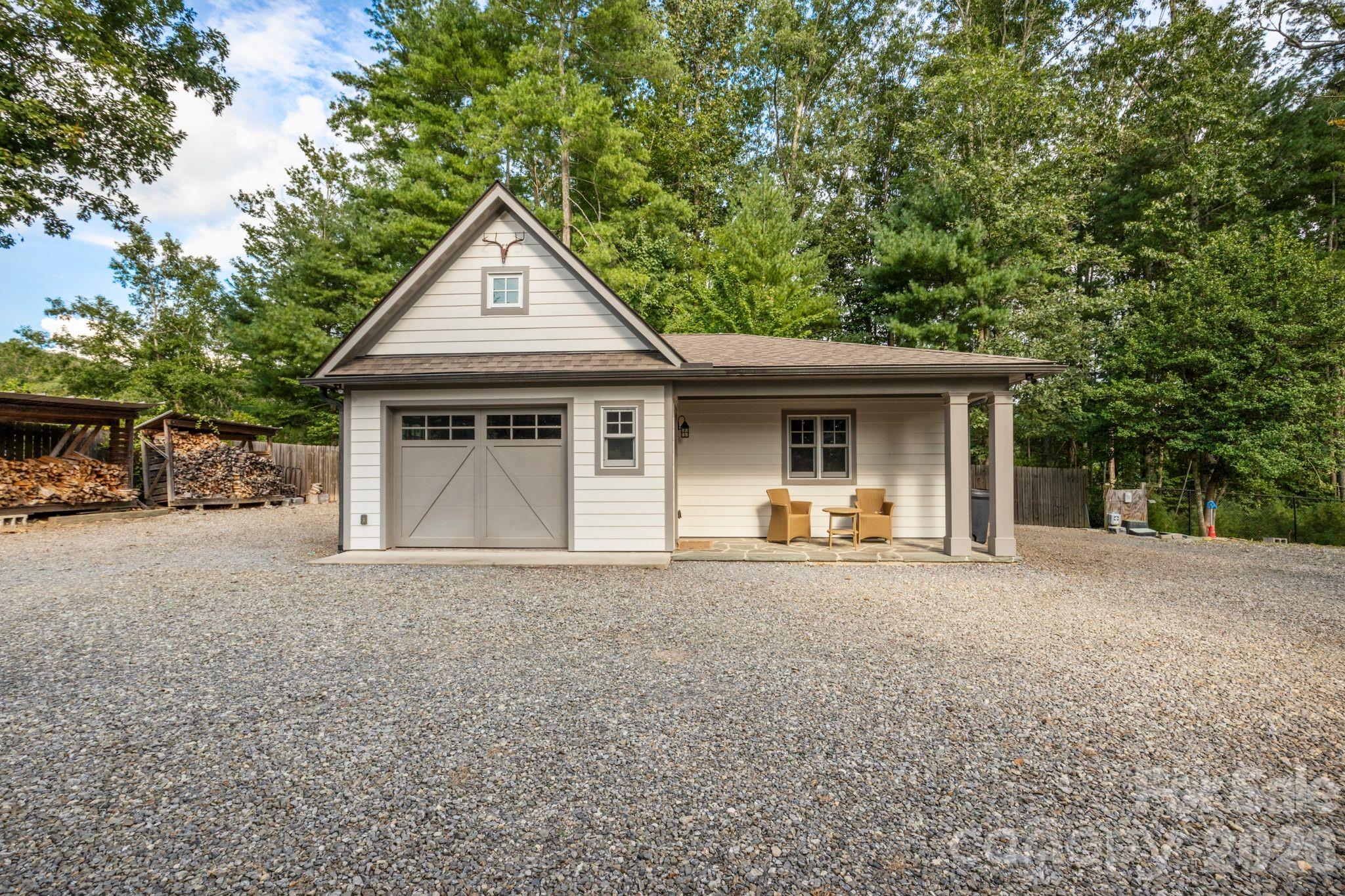 1 Orchid Lane — Asheville