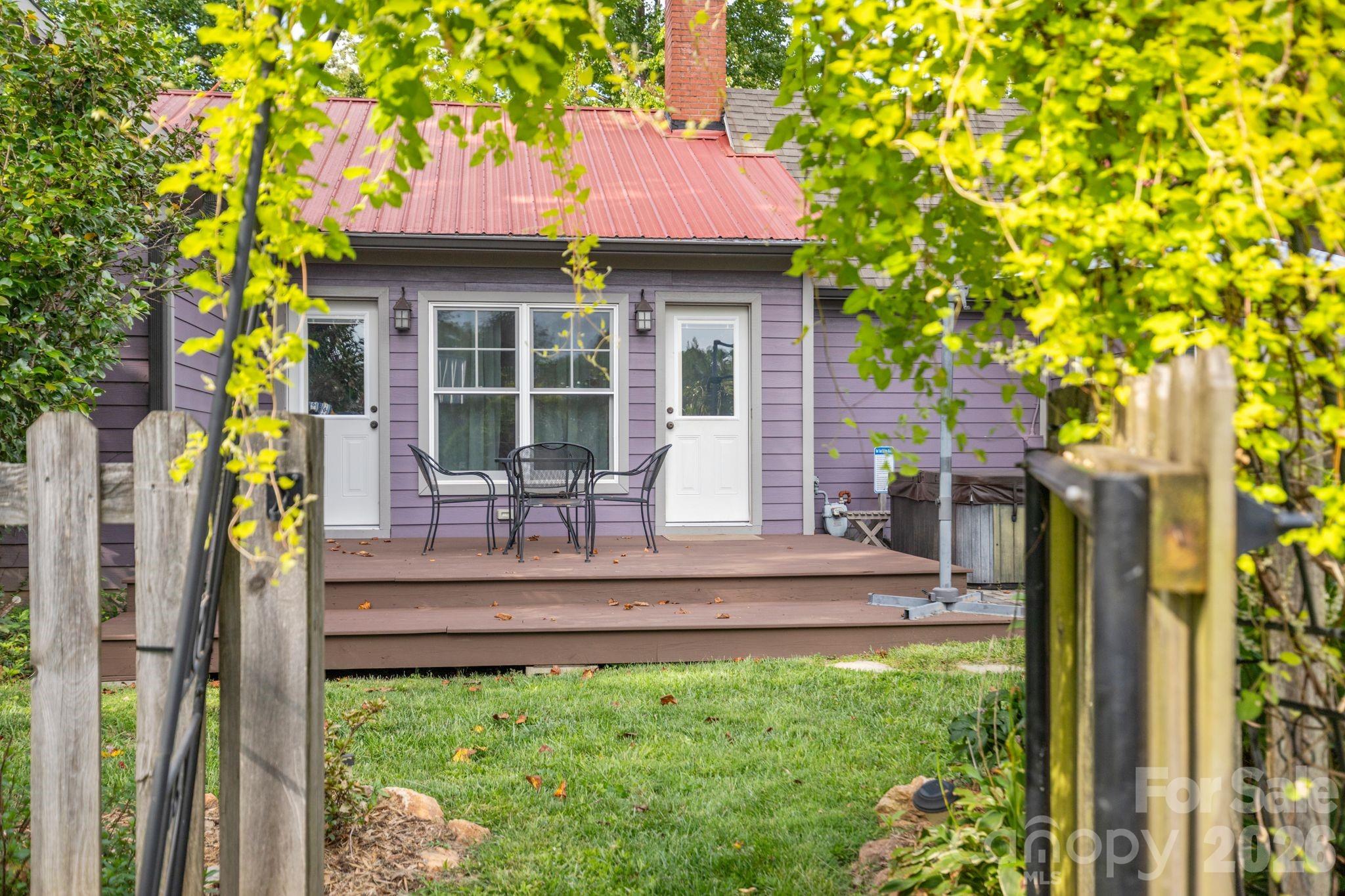 1 Orchid Lane — Asheville