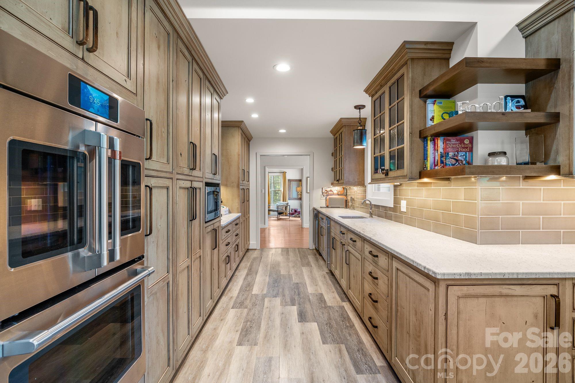 1 Orchid Lane — Asheville