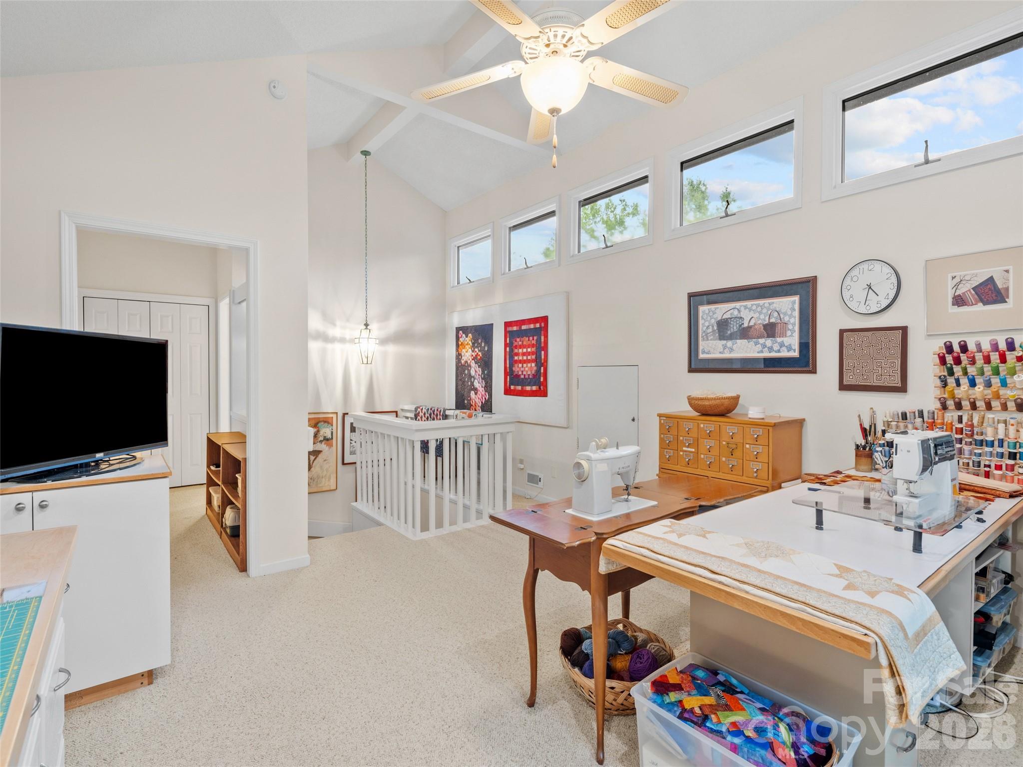 405 Red Oak Drive — Hendersonville