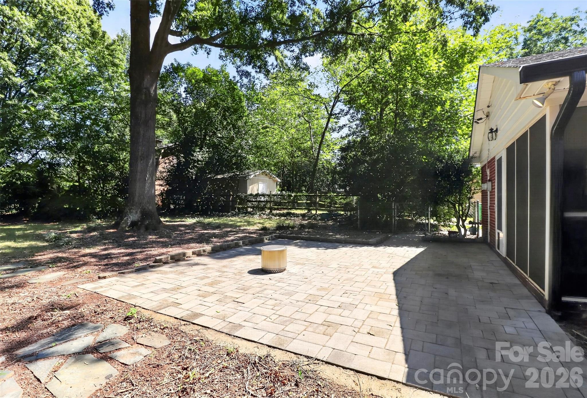 831 Faircrest Drive — Charlotte