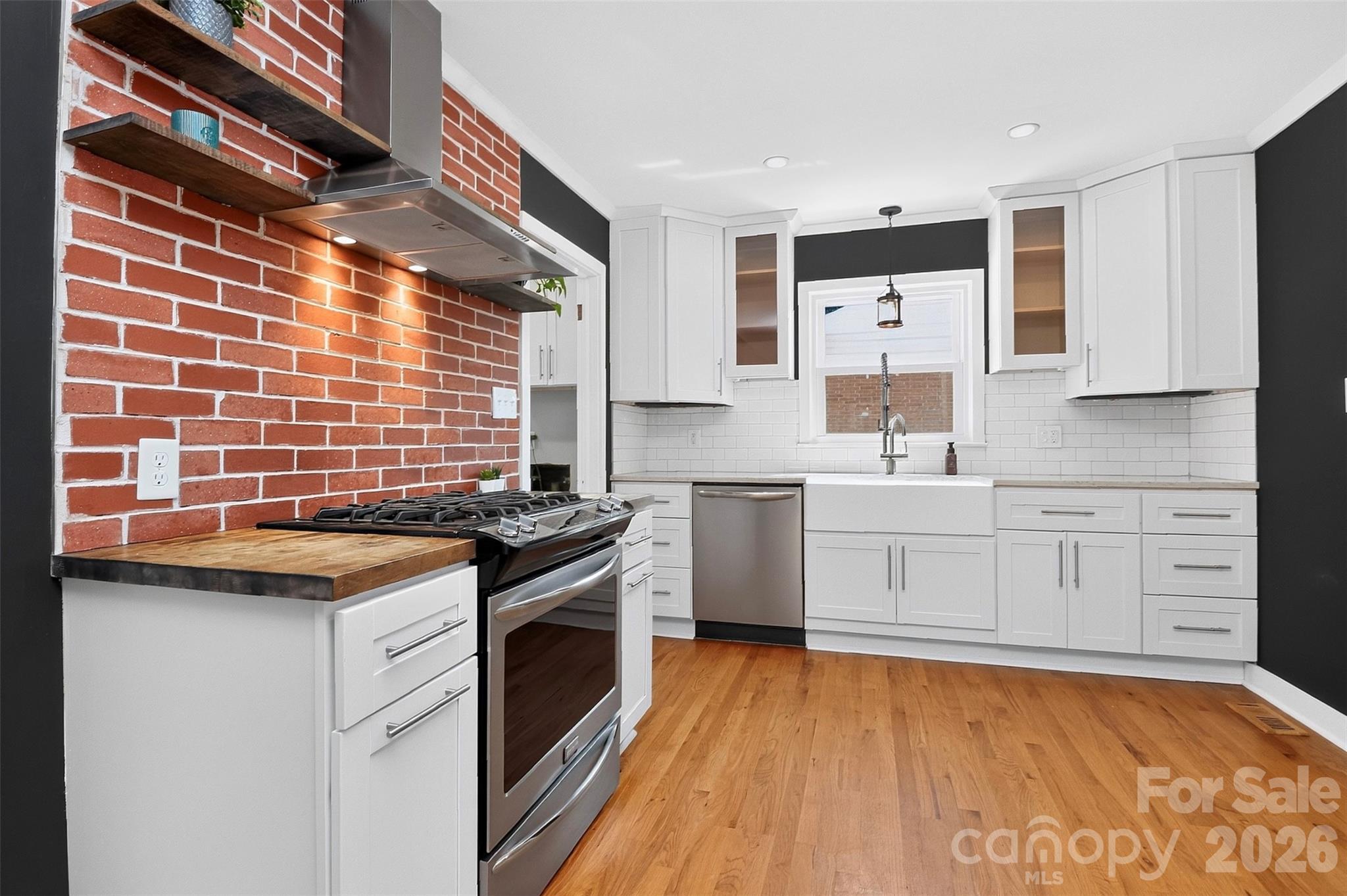 831 Faircrest Drive — Charlotte