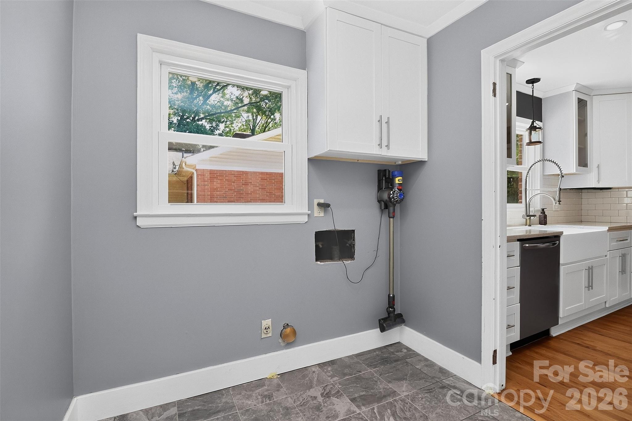 831 Faircrest Drive — Charlotte