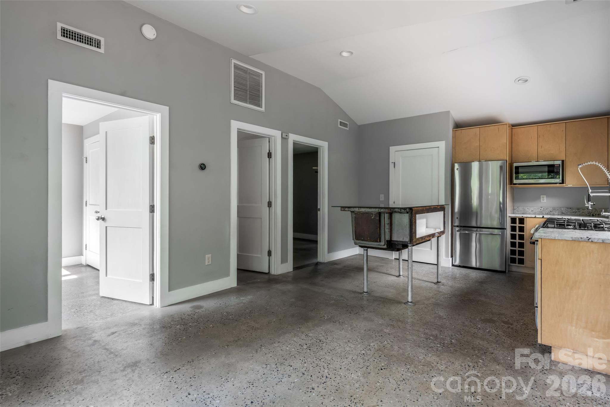 82 Mount Clare Avenue — Asheville