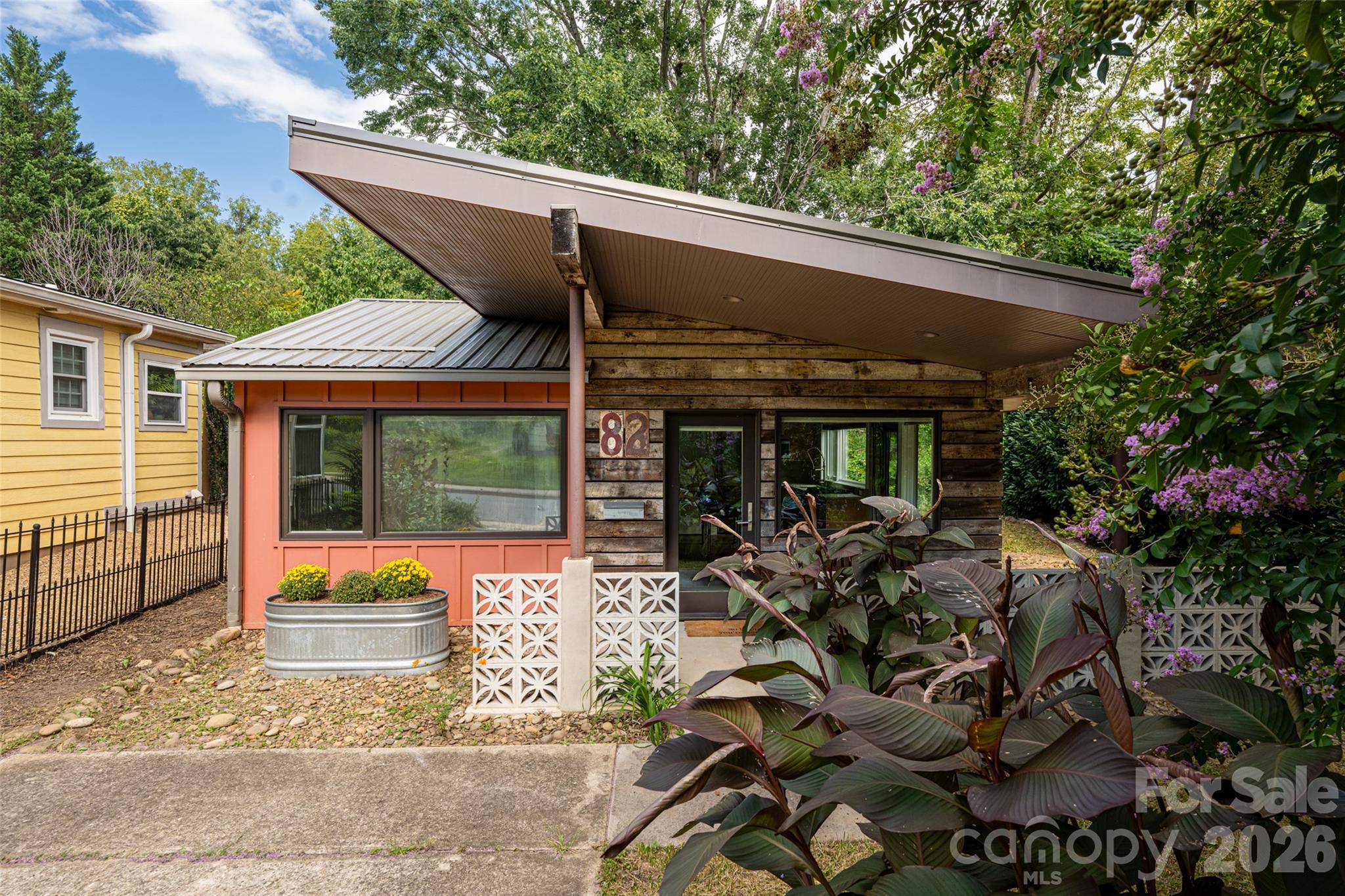82 Mount Clare Avenue — Asheville