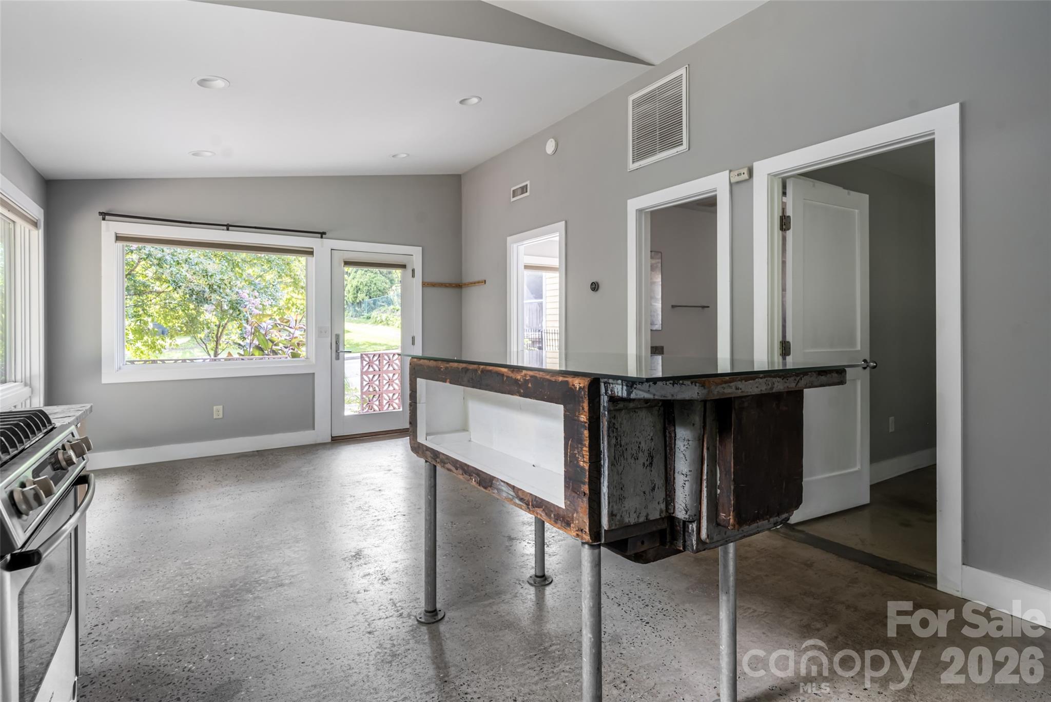 82 Mount Clare Avenue — Asheville