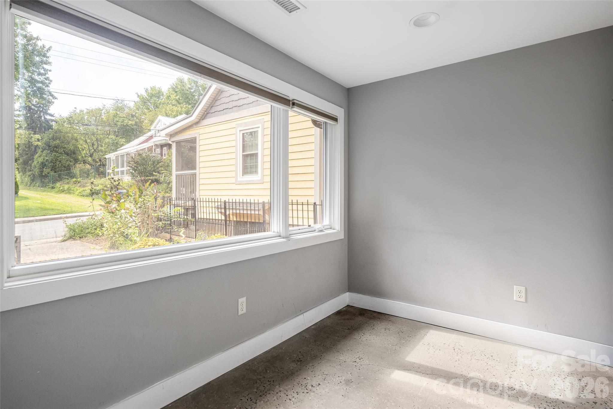 82 Mount Clare Avenue — Asheville