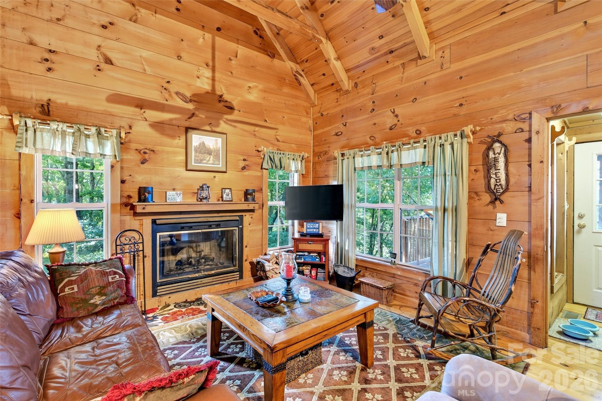 10 Camp Elliott Road — Black Mountain