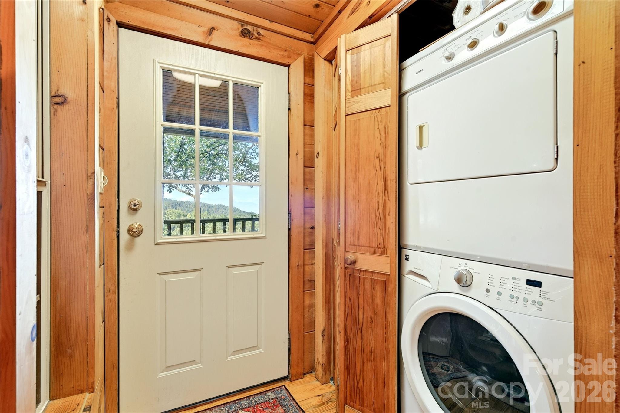 10 Camp Elliott Road — Black Mountain