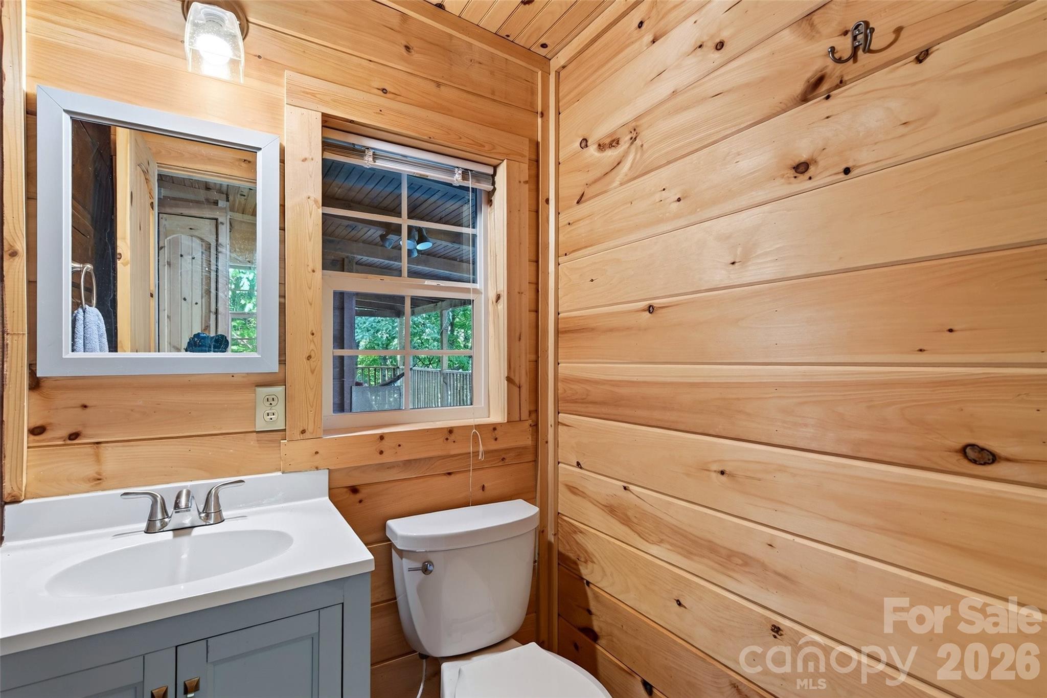 10 Camp Elliott Road — Black Mountain
