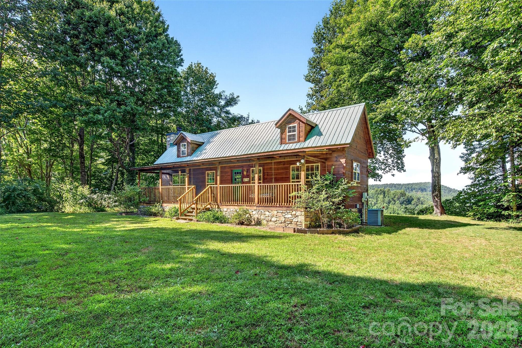 10 Camp Elliott Road — Black Mountain