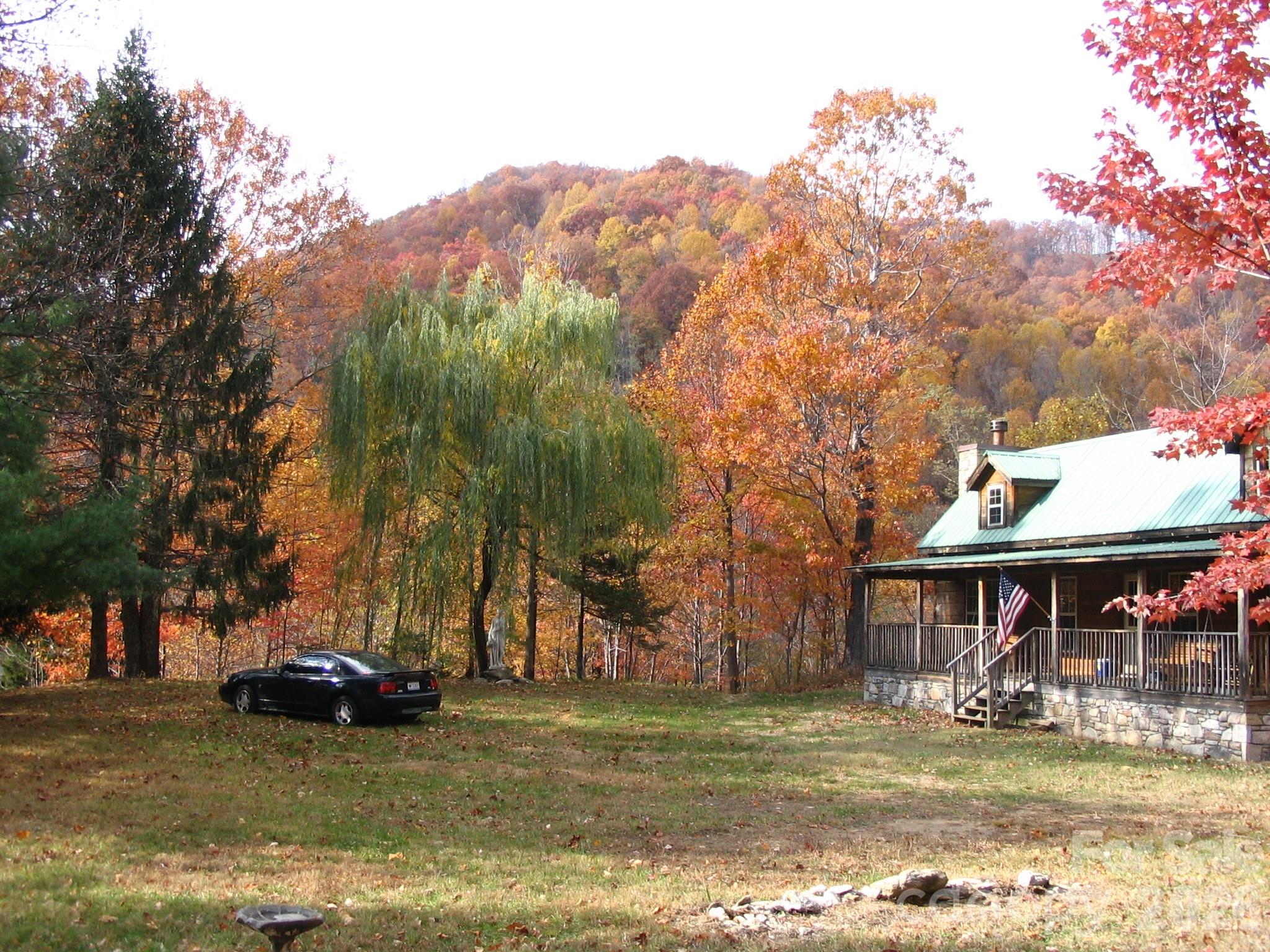 10 Camp Elliott Road — Black Mountain