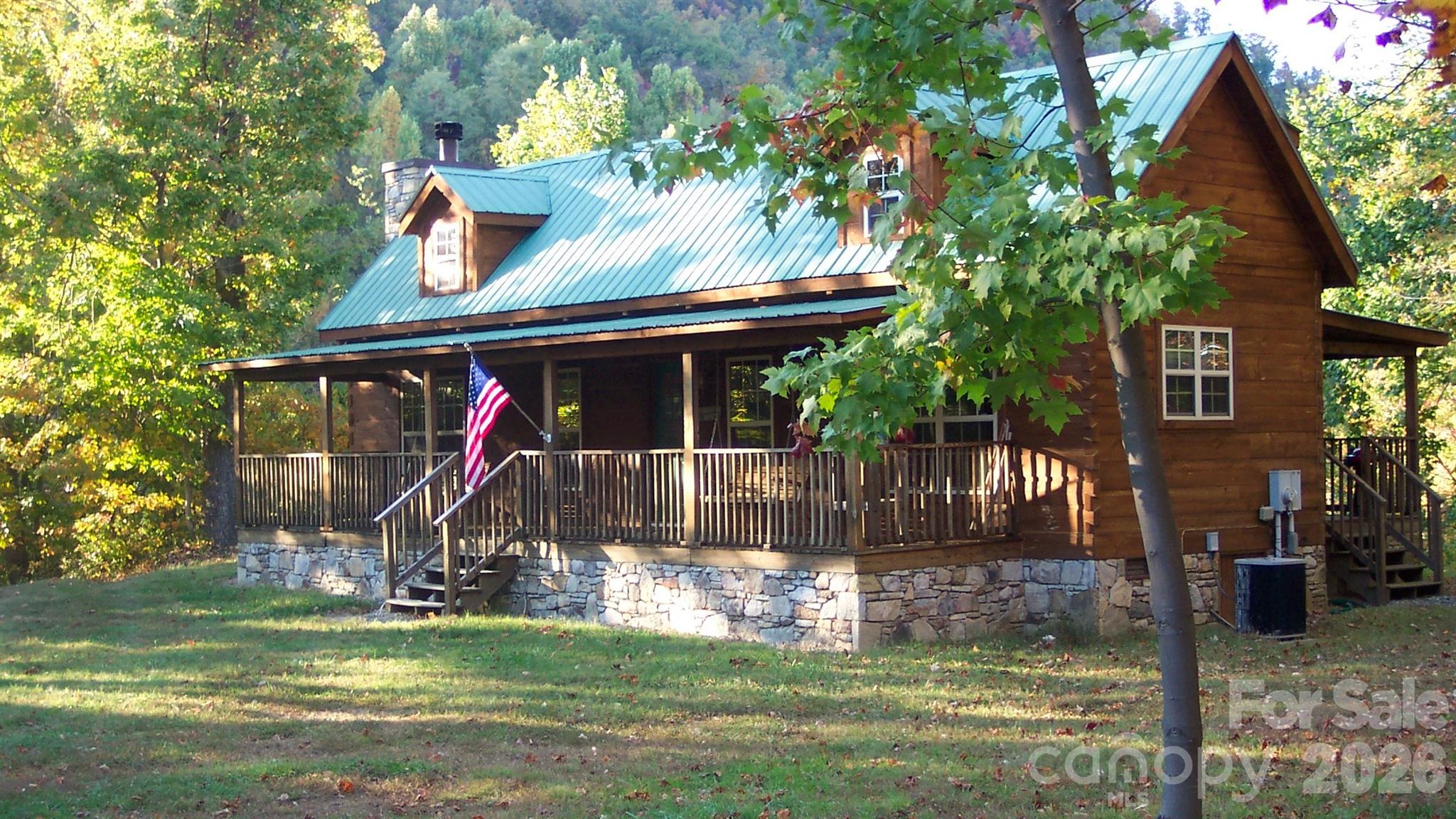10 Camp Elliott Road — Black Mountain