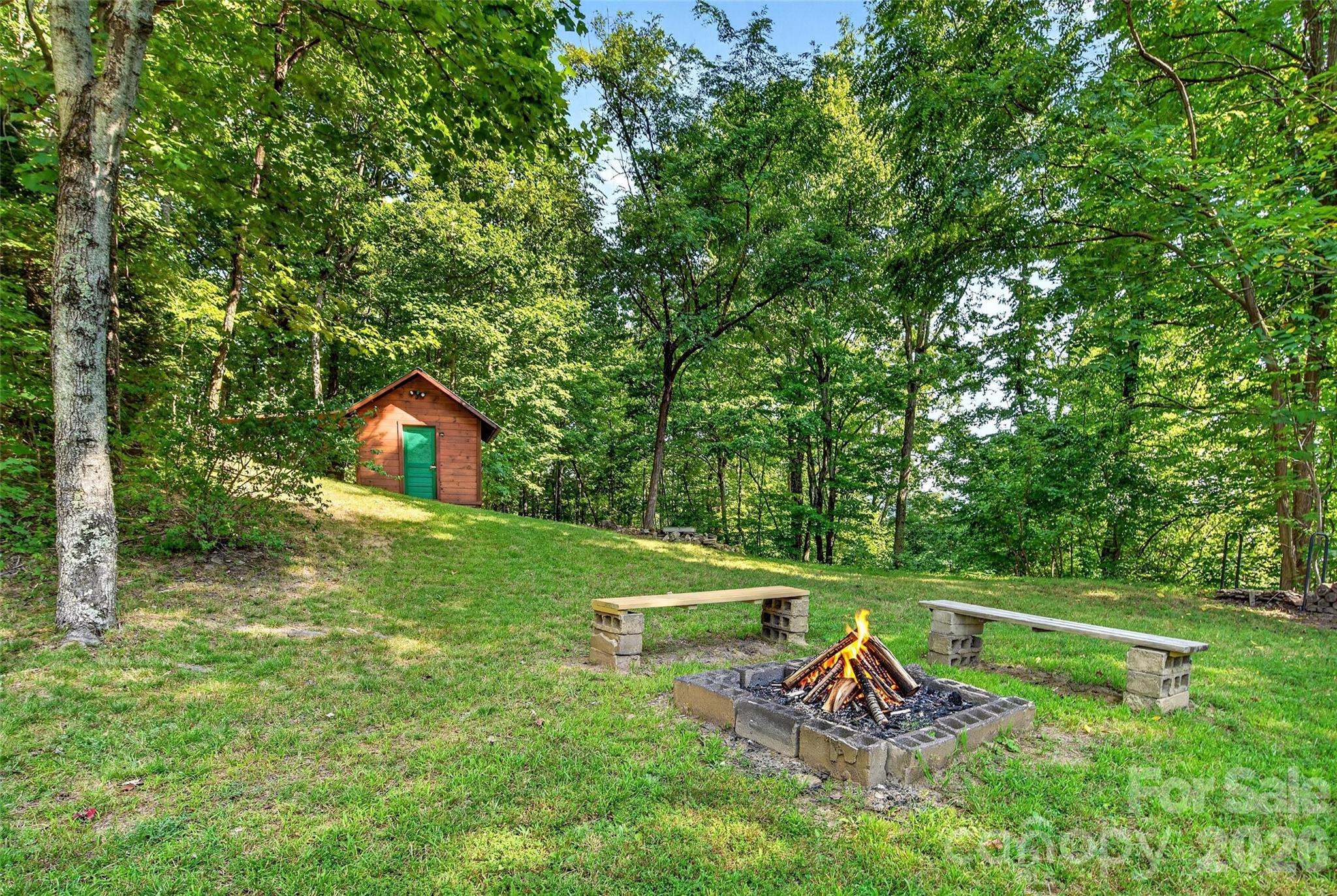 10 Camp Elliott Road — Black Mountain