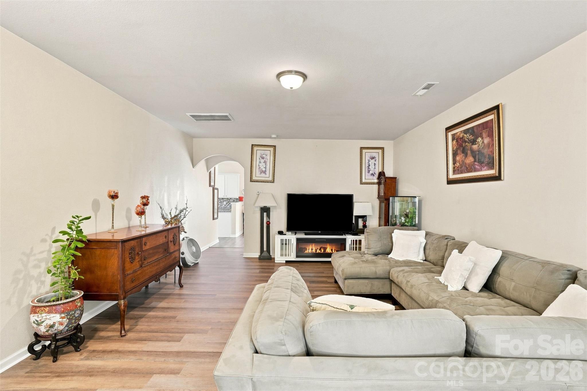 4008 Tulocay Lane — Charlotte