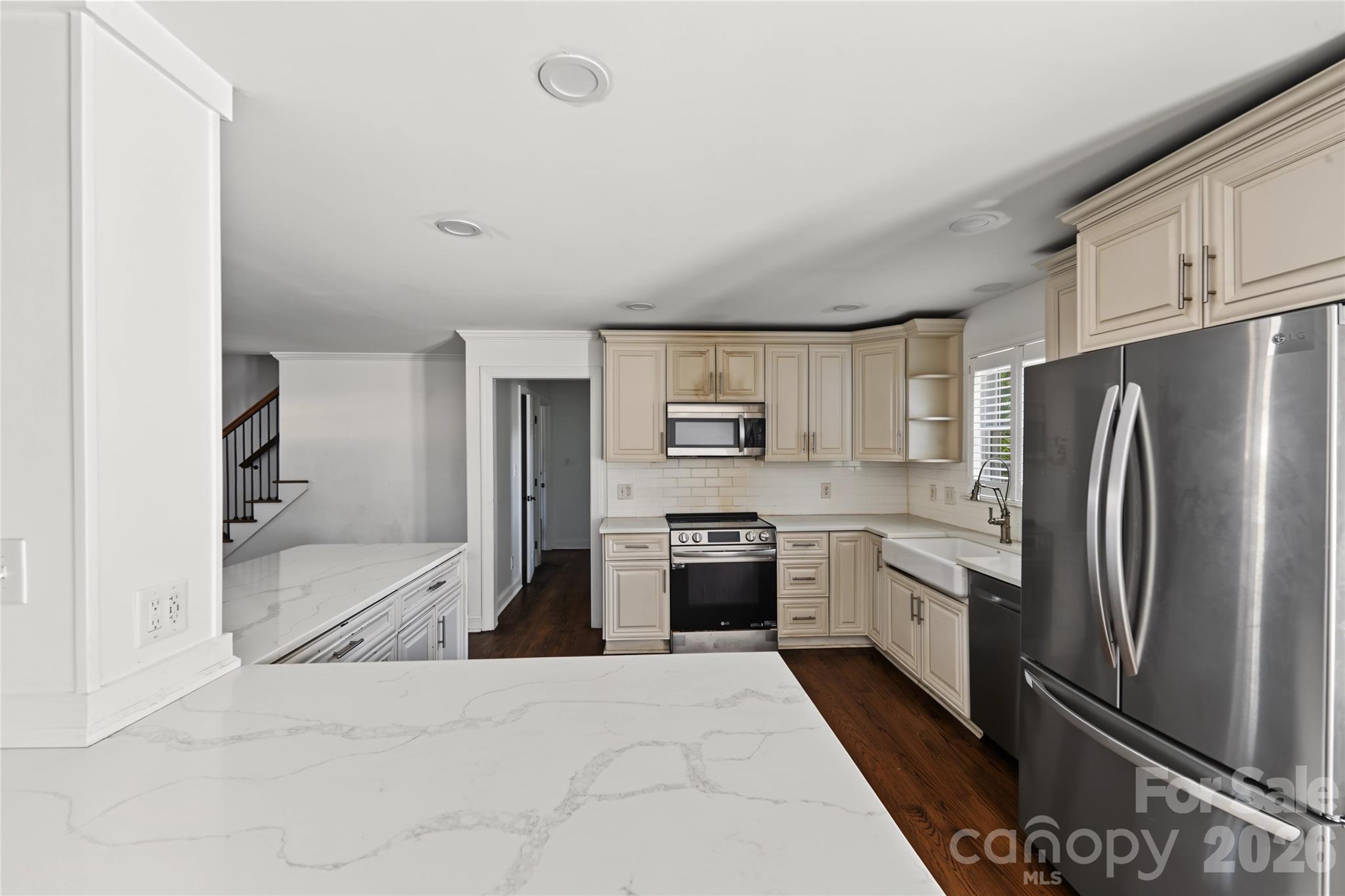 3453 Selwyn Avenue — Charlotte