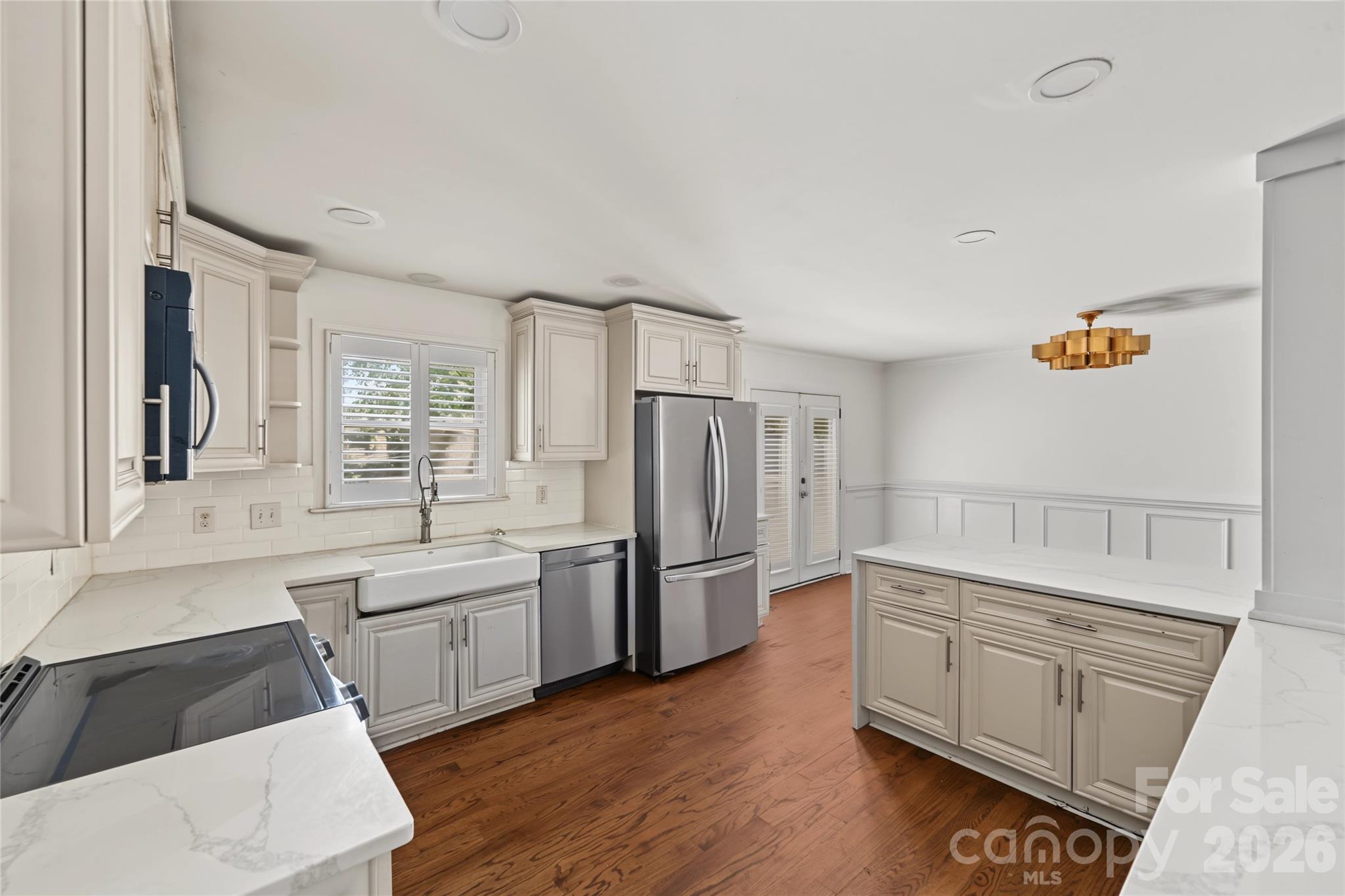 3453 Selwyn Avenue — Charlotte