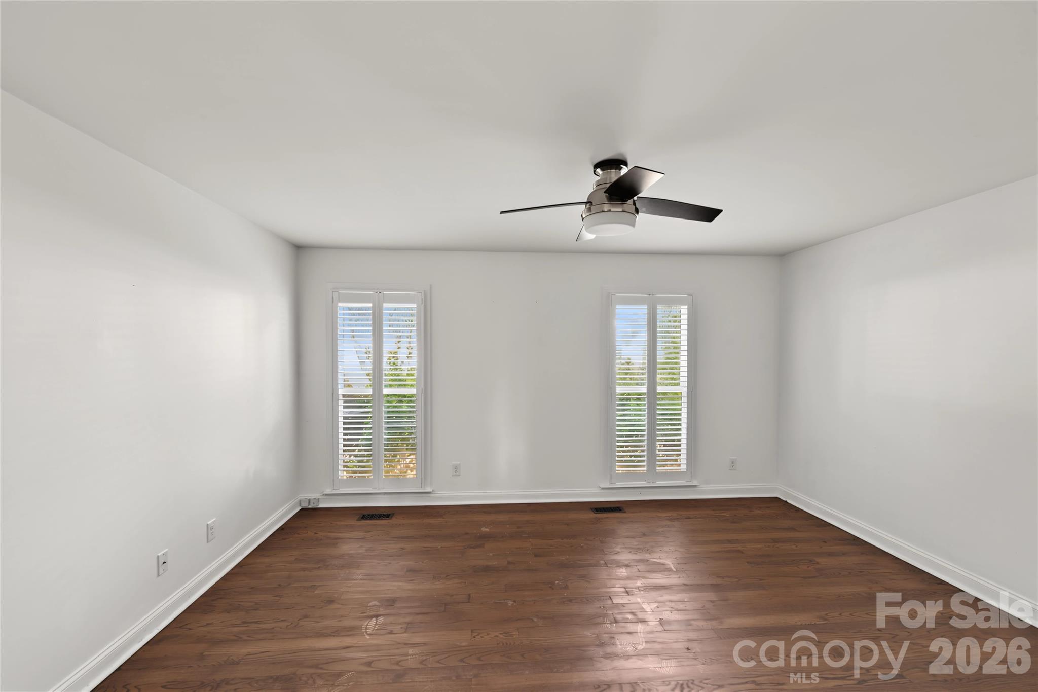 3453 Selwyn Avenue — Charlotte