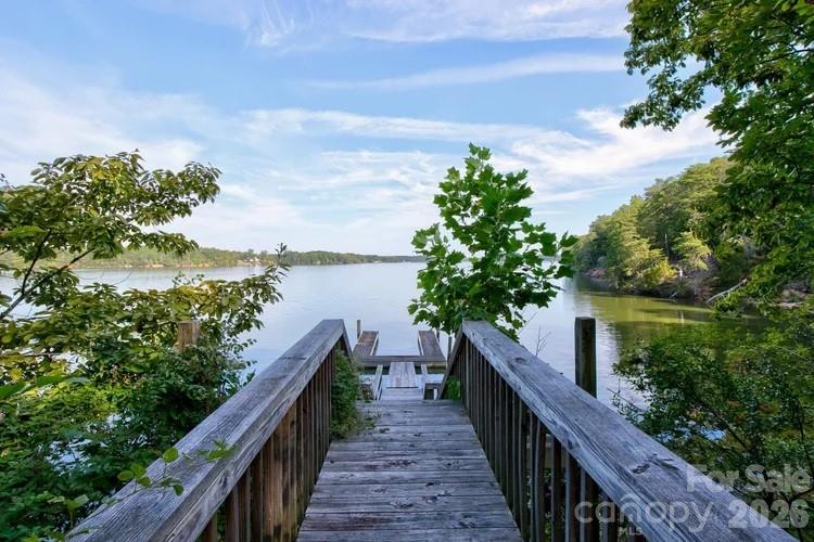4223 Cedar Creek Road — Lancaster